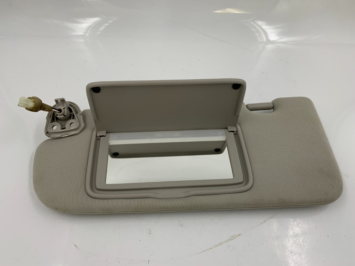 2005-2006 Lexus ES330 Driver Sun Visor Gray Illumination OEM D03B54034