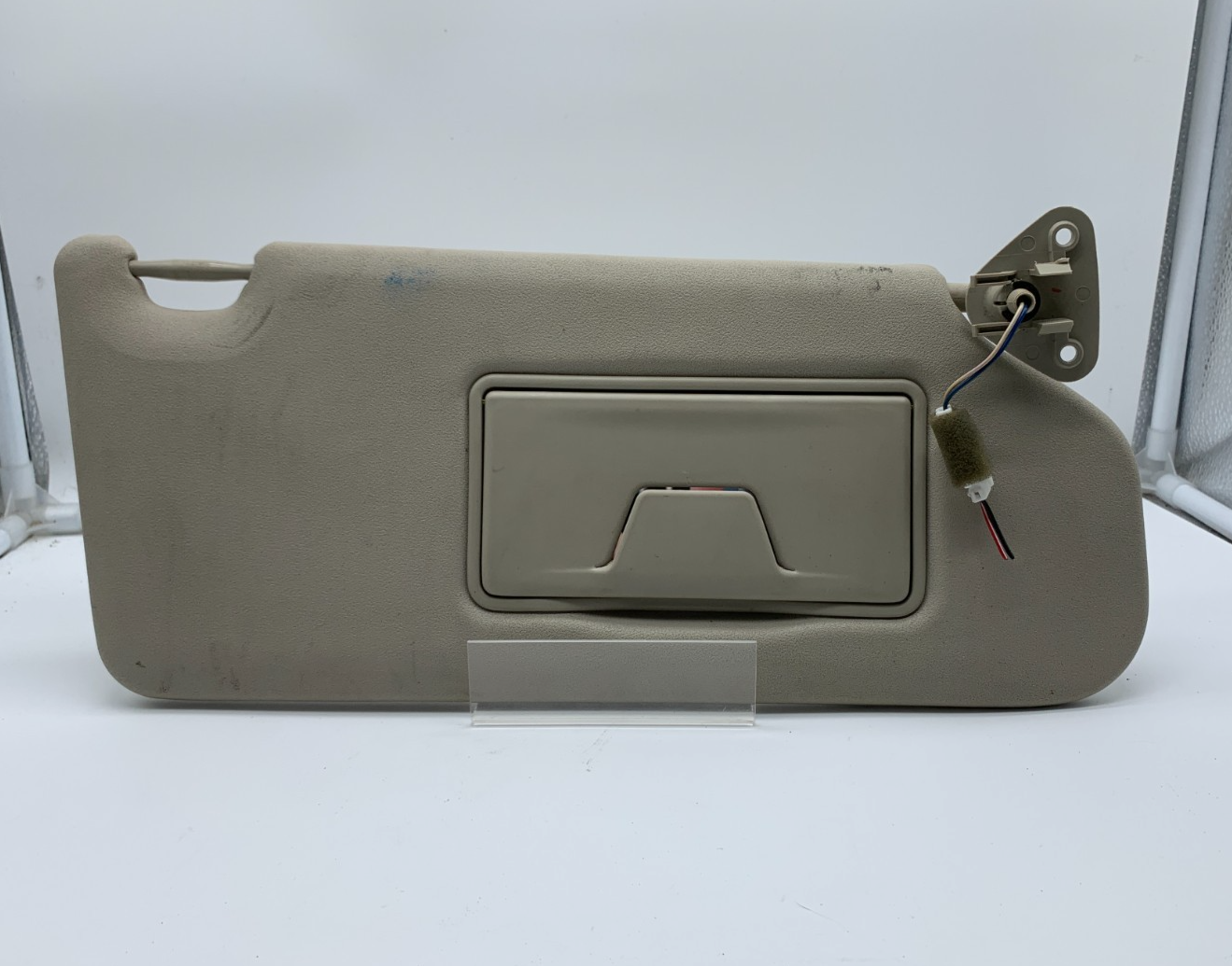 2014-2015 Mitsubishi Outlander Passenger Sun Visor Sunvisor Beige OEM B03B47064