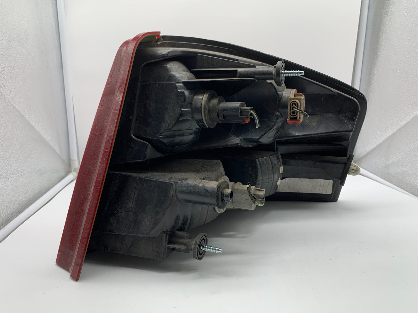 2008-2010 Dodge Avenger Driver Side Tail Light Taillight OEM B04B12006