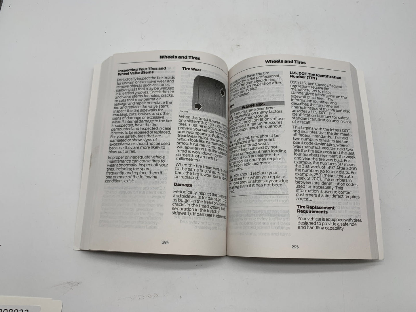 2018 Ford Fusion Owners Manual Set with Case OEM A04B08022