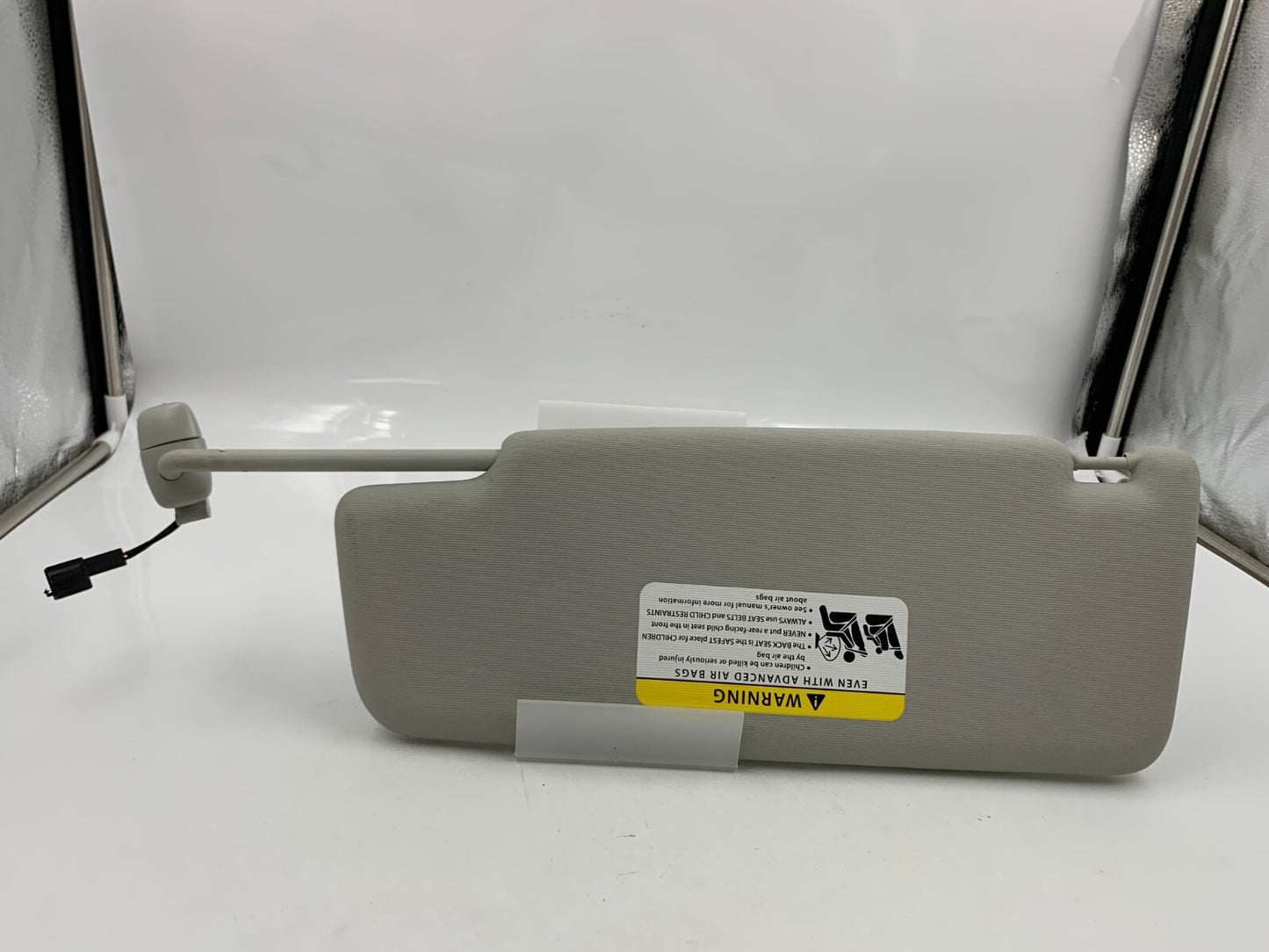 2012-2020 Volkswagen Passat Passenger Sunvisor Gray Illumination OEM E02B21058
