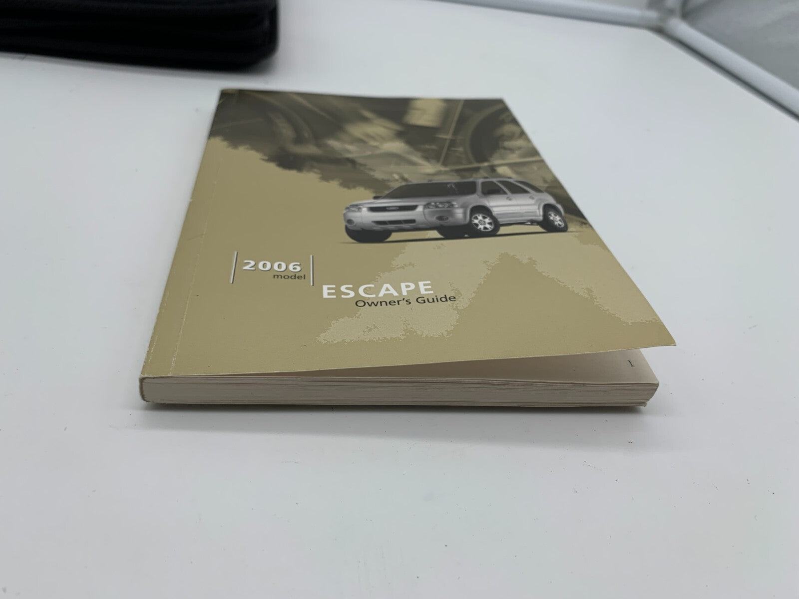 2007 Ford Escape Owners Manual with Case OEM D03B64012