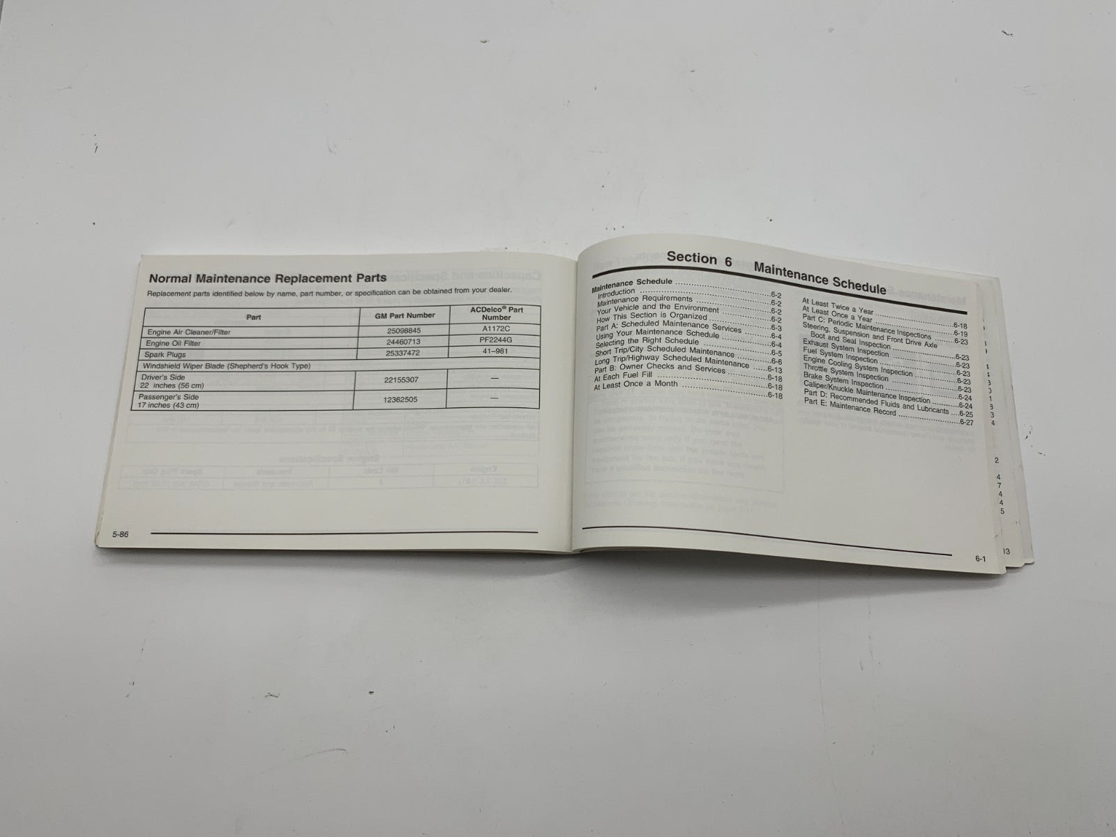 2004 Chevrolet Cavalier Owners Manual OEM C03B66019