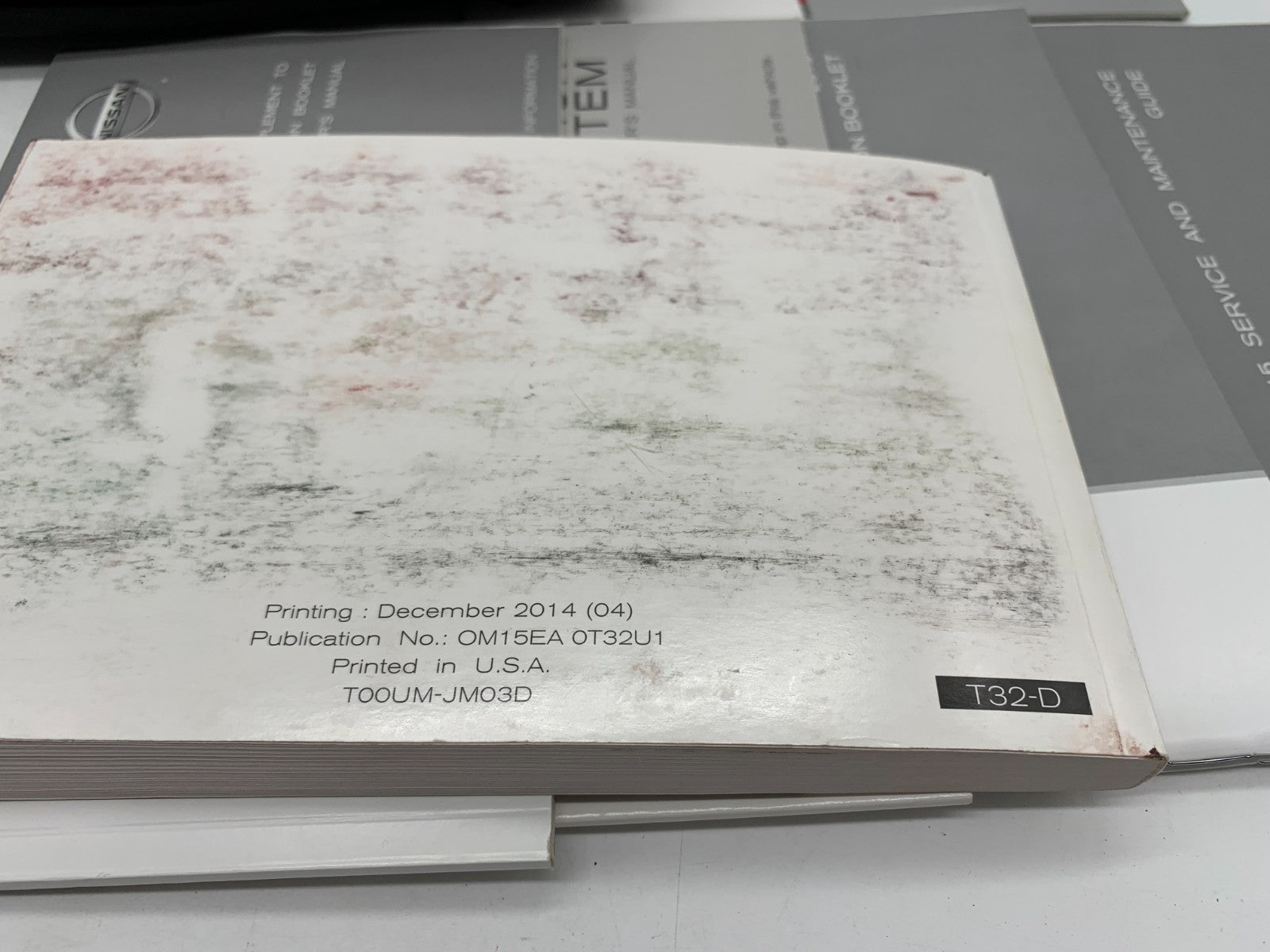 2015 Nissan Rogue Owners Manual Set with Case OEM D03B05023