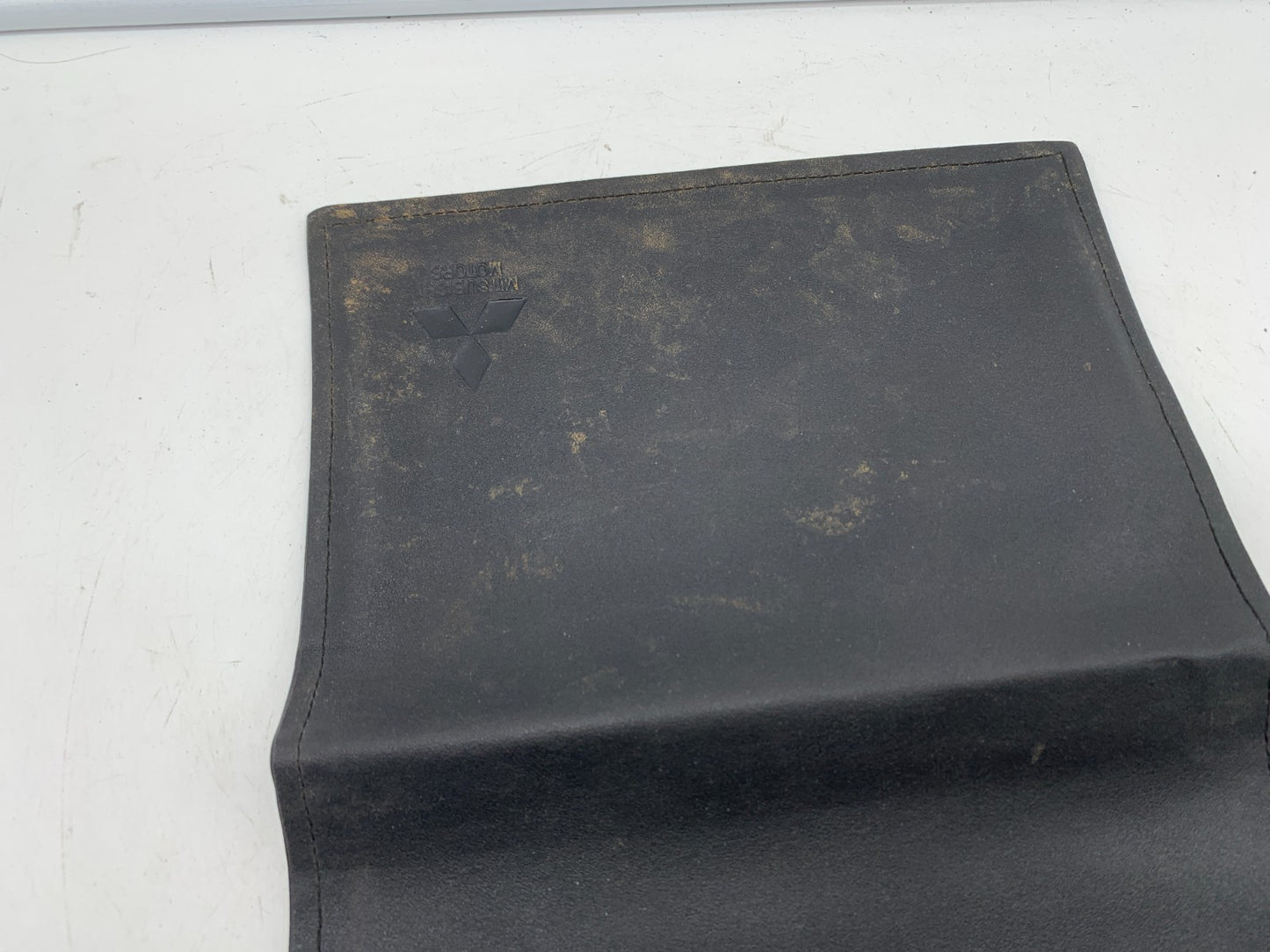 Mitsubishi Owners Manual Case Only OEM A01B22046