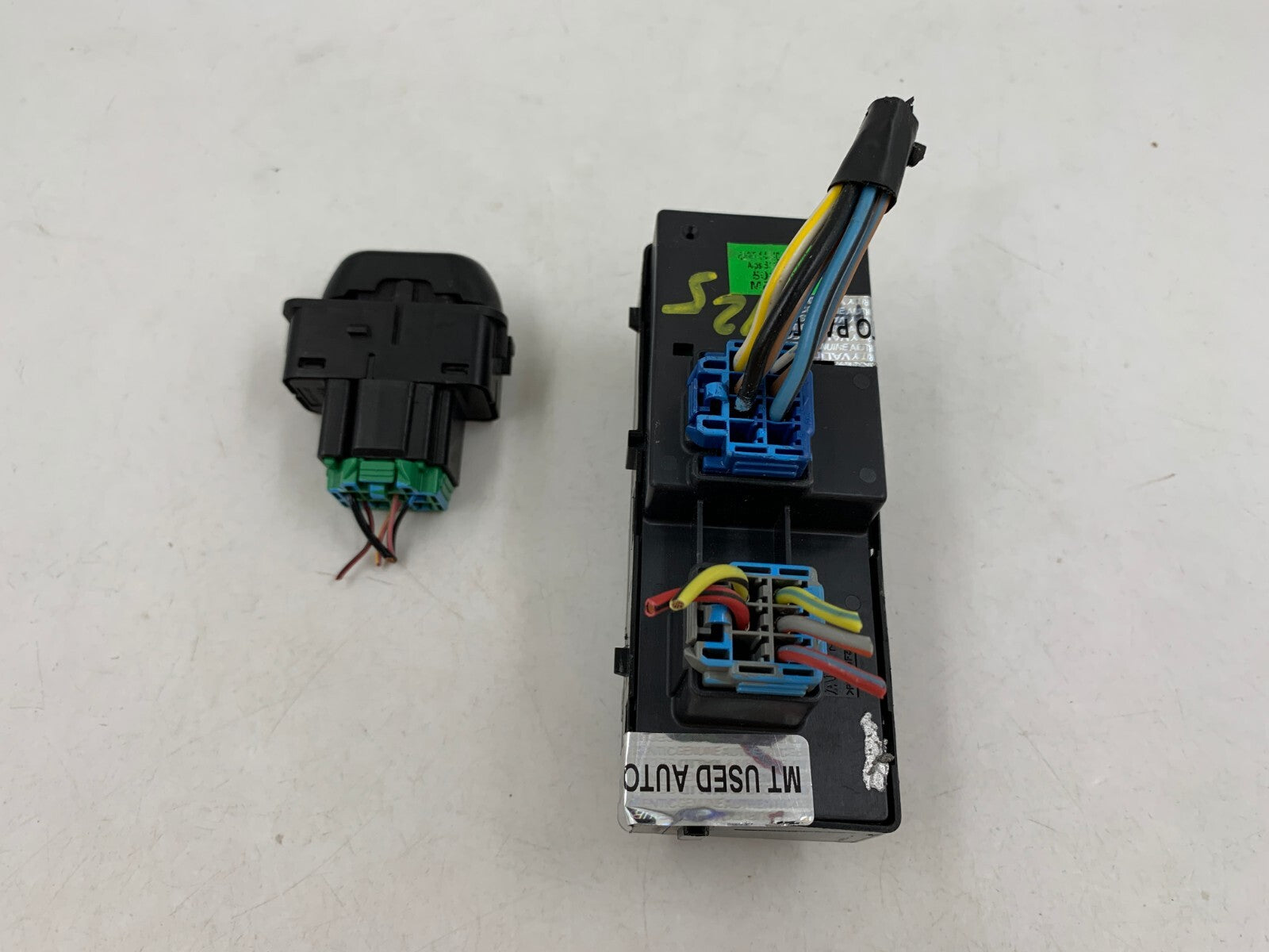 2005-2007 Mercury Mountaineer Master Power Window Switch OEM A03B49055