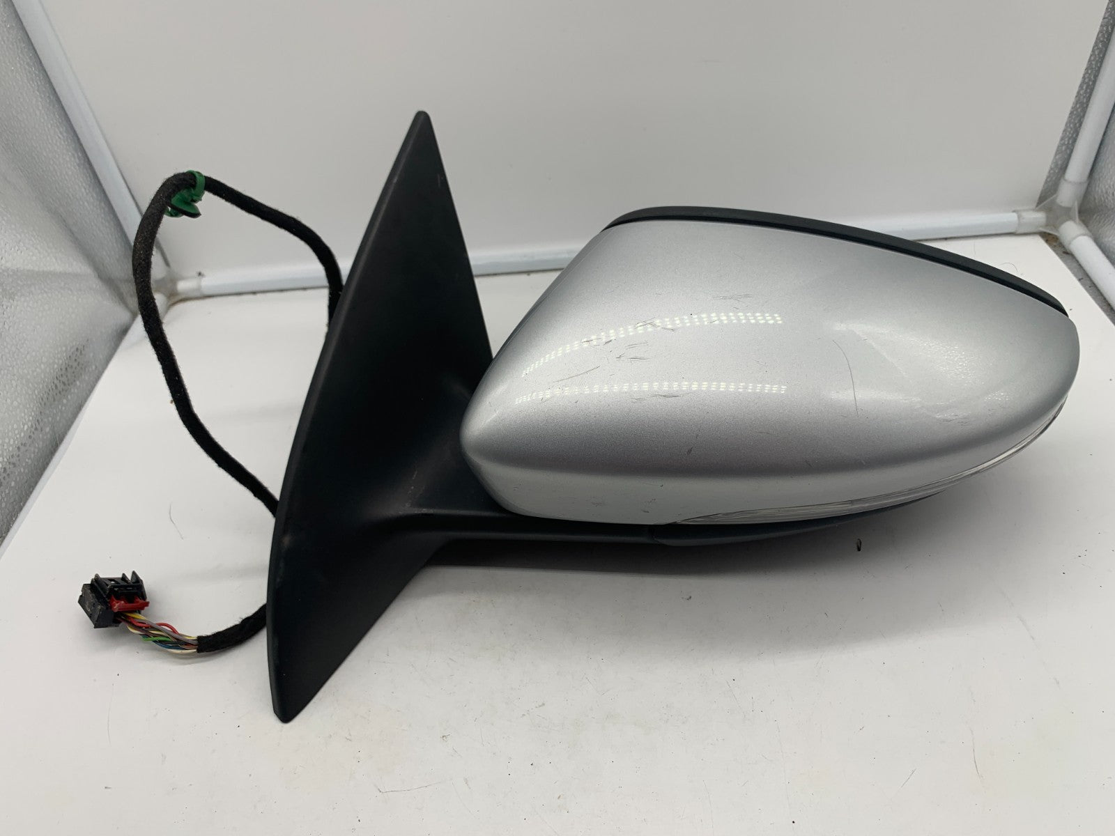 2009-2012 Volkswagen CC Driver Side View Power Door Mirror Silver OEM D01B35031