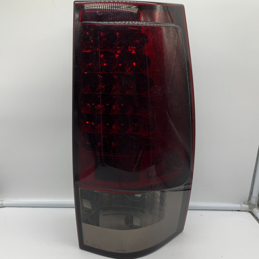 2007-2014 Chevrolet Suburban 1500 Passenger Side Tail Light Taillight A01B43095