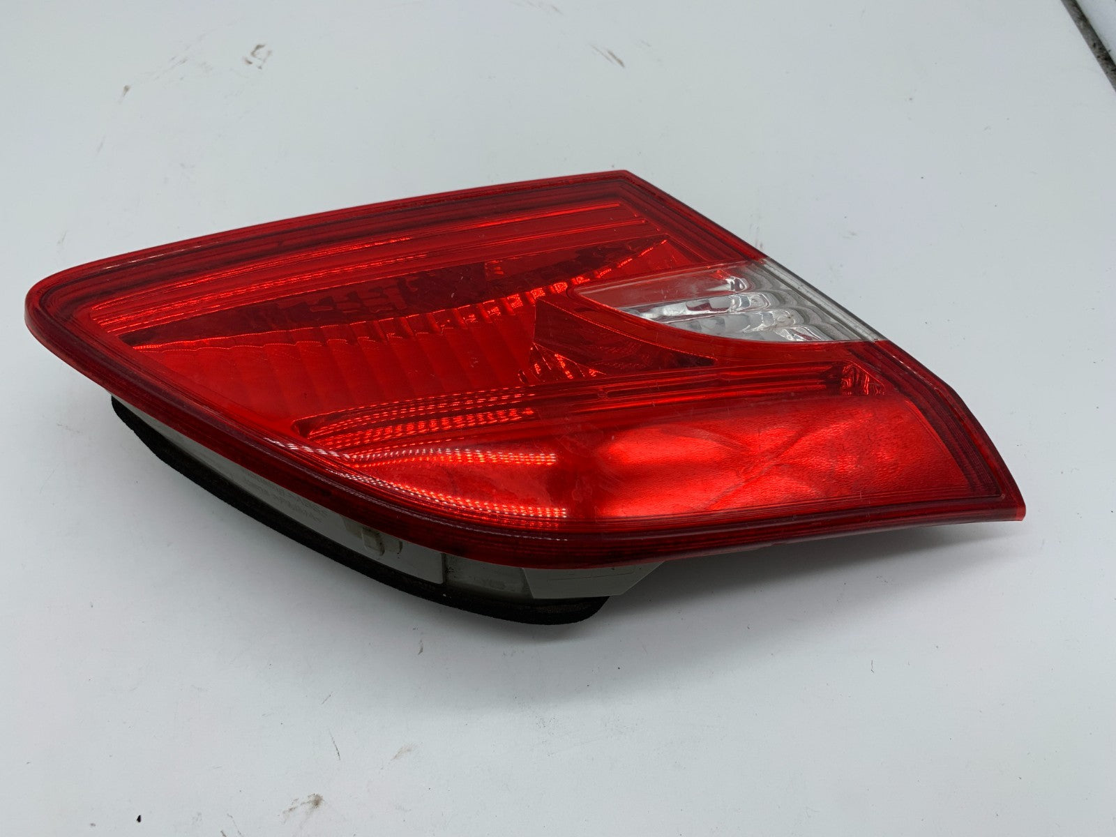 2016-2019 Nissan Sentra Driver Inner Trunk Lid Tail Light OEM D02B70014