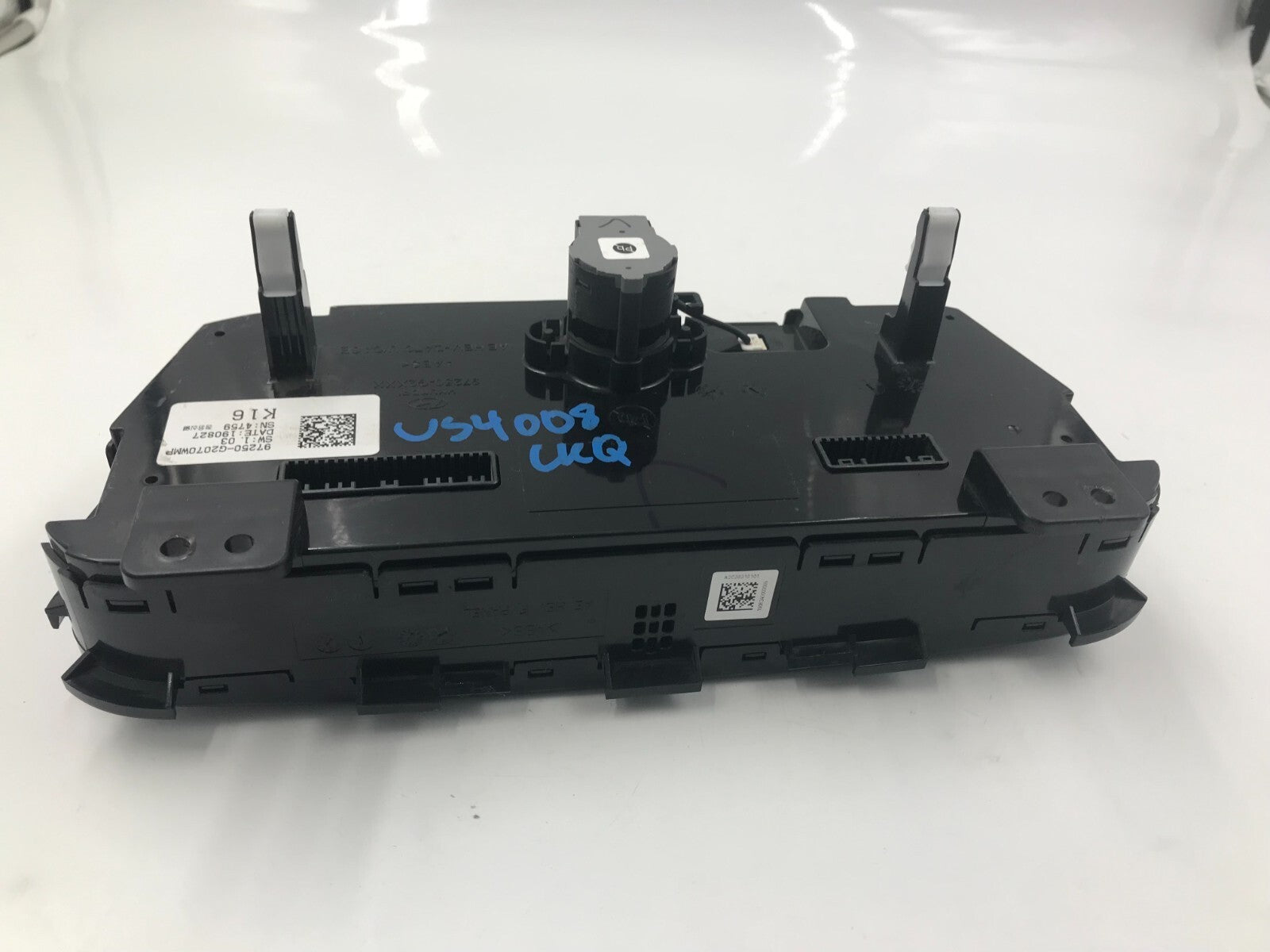 2017-2019 Hyundai Ioniq AC Heater Climate Control Unit OEM C02B05044