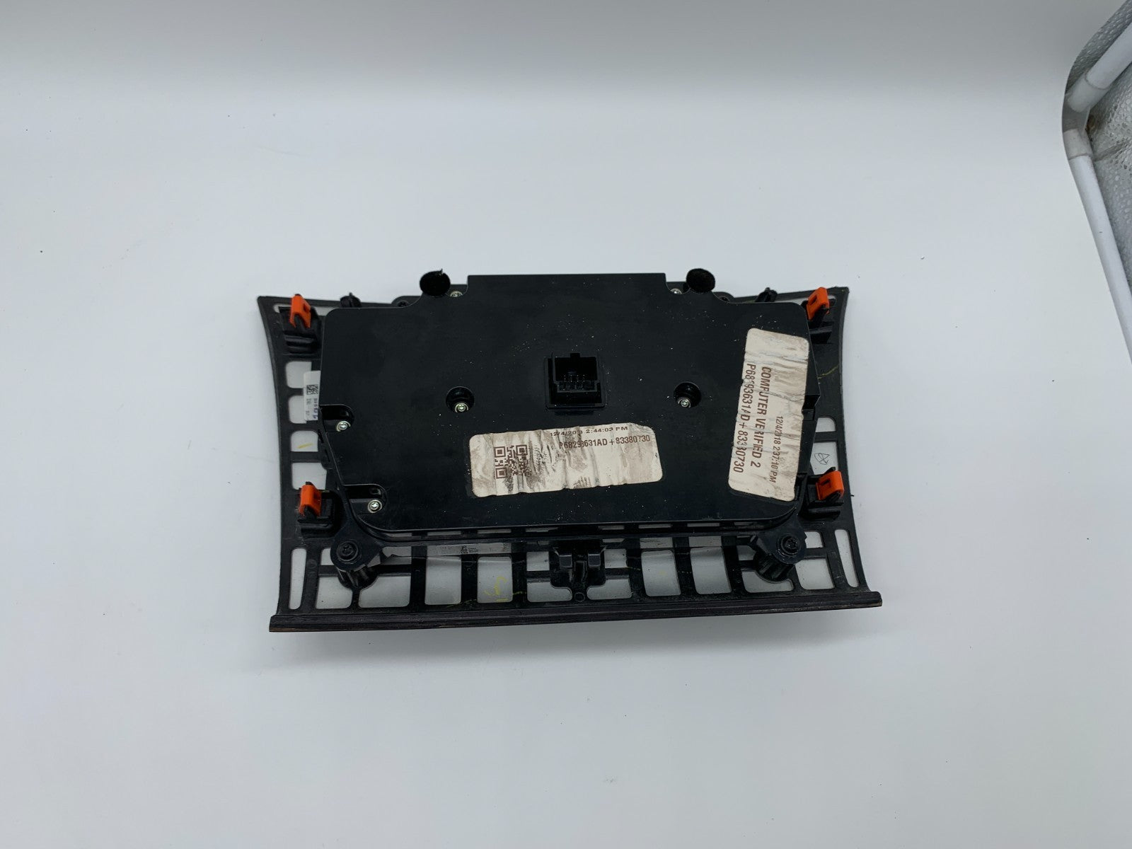 2017-2020 Chrysler 300 AC Heater Climate Control Unit OEM C03B10005