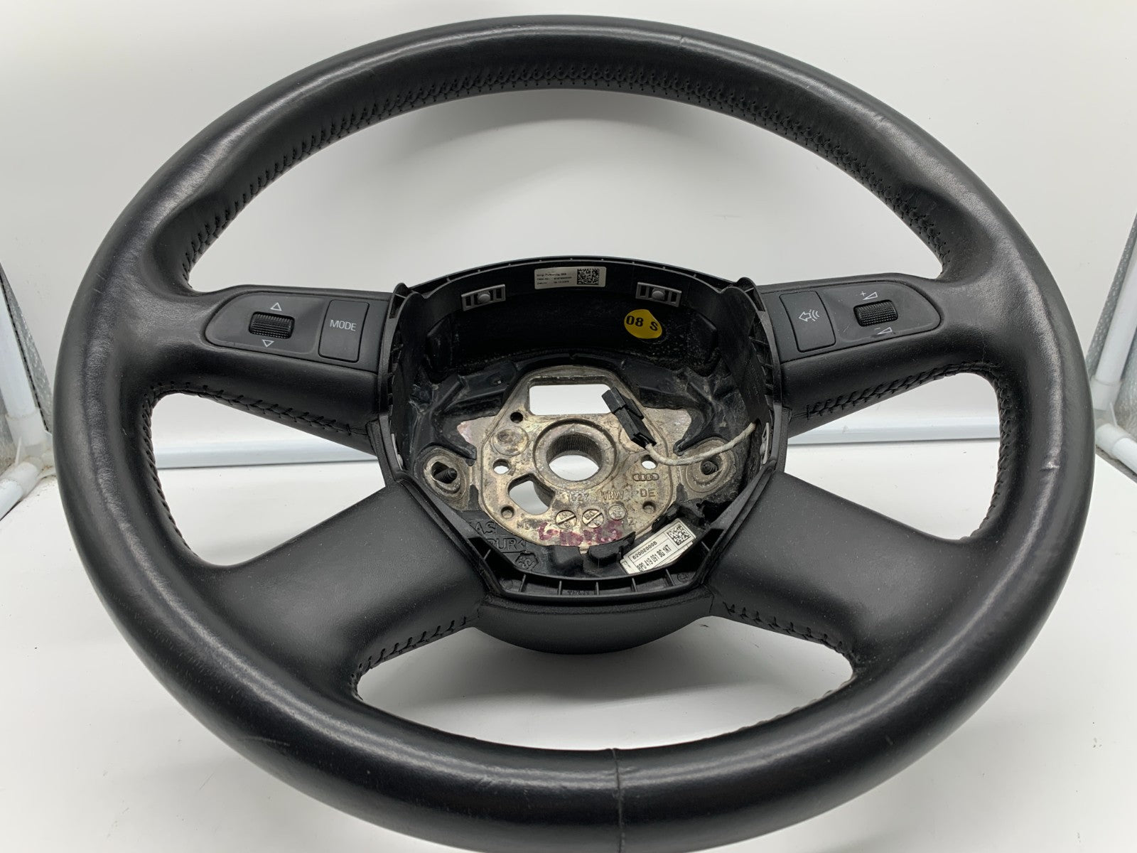 2004-2007 Audi A4 Steering Wheel Assembly Without Airbag OEM C01B09007
