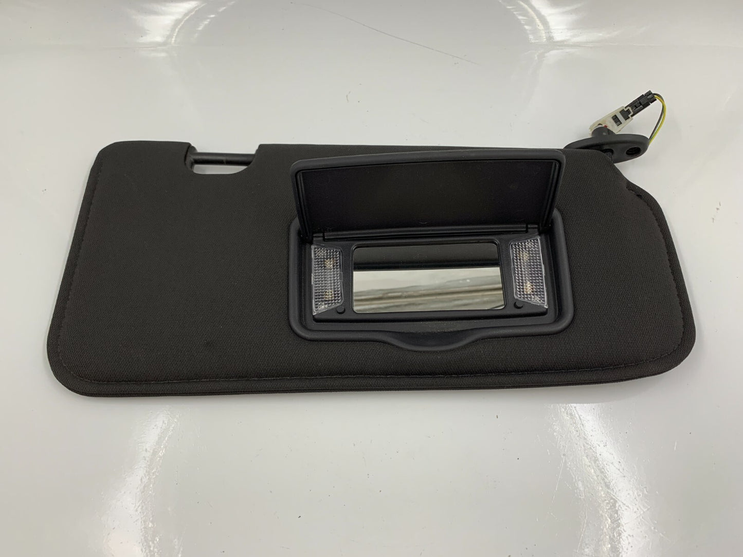 2008-2009 Ford Escape Passenger Sun Visor Sunvisor Black Illumination C03B09083