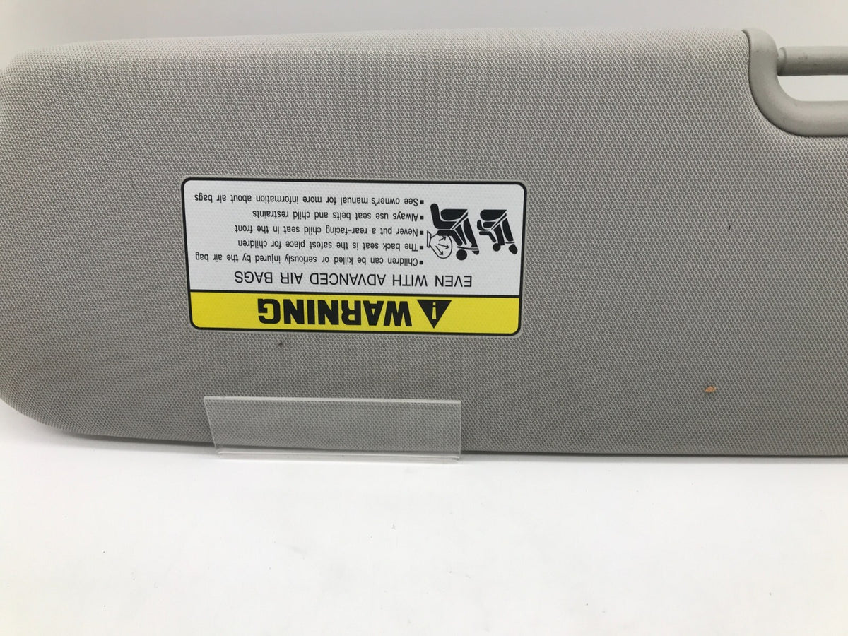 2013-2019 Hyundai Santa Fe Passenger Sun Visor Illuminated Gray OEM C01B18013