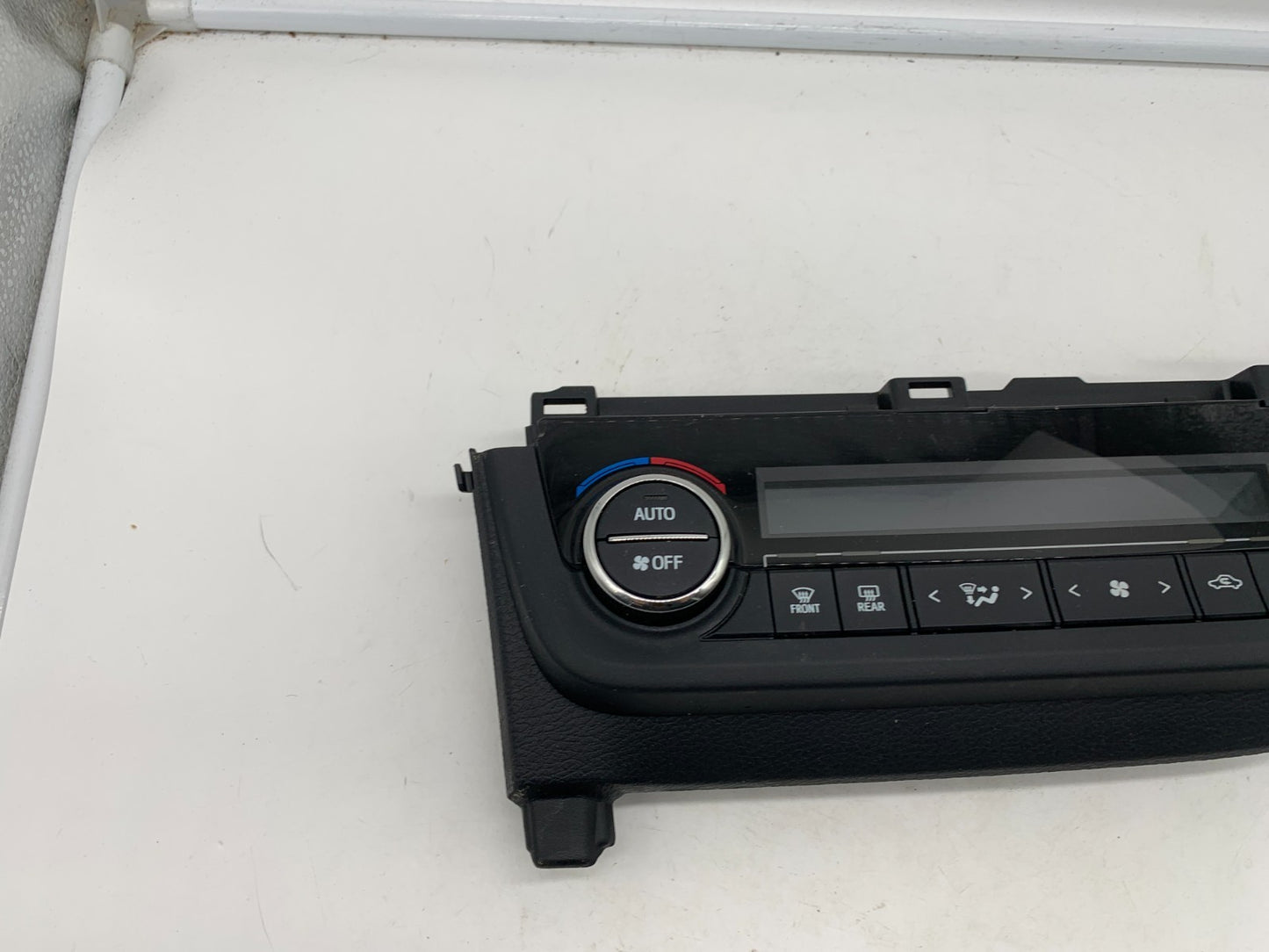 2014-2016 Toyota Corolla Climate Control AC Heater Unit OEM C02B21025