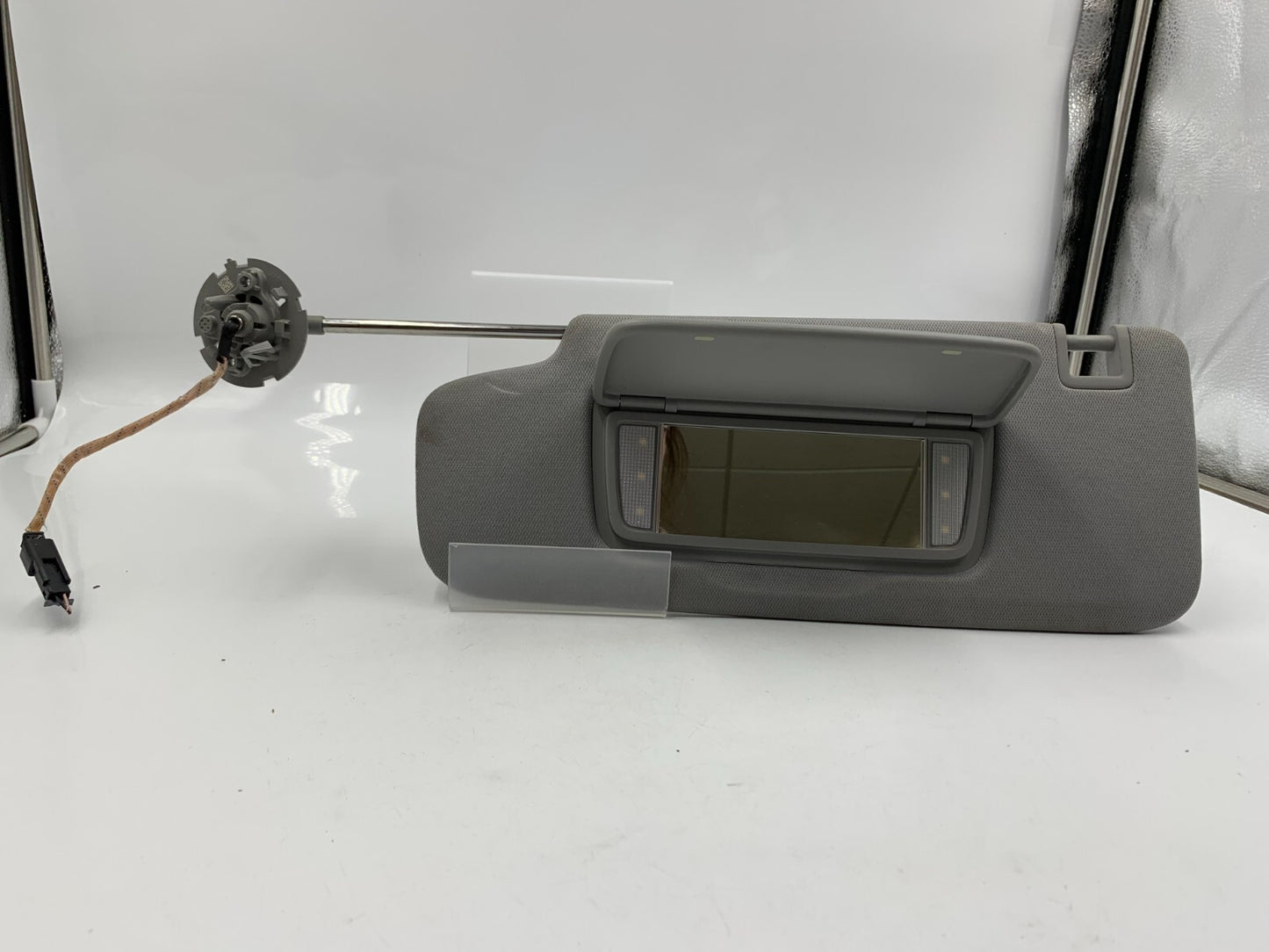 2018-2019 Chevrolet Equinox Driver Sun Visor Illumination Gray OEM A01B48025