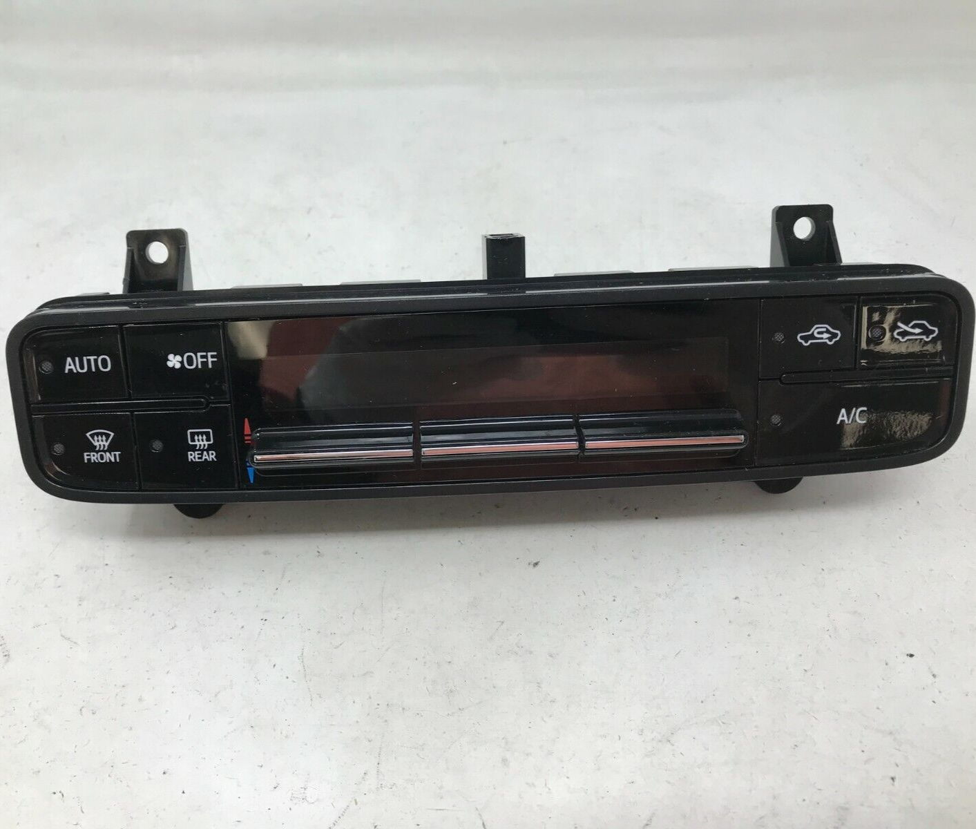 2017-2019 Toyota Corolla AC Heater Climate Control Unit OEM D02B39011