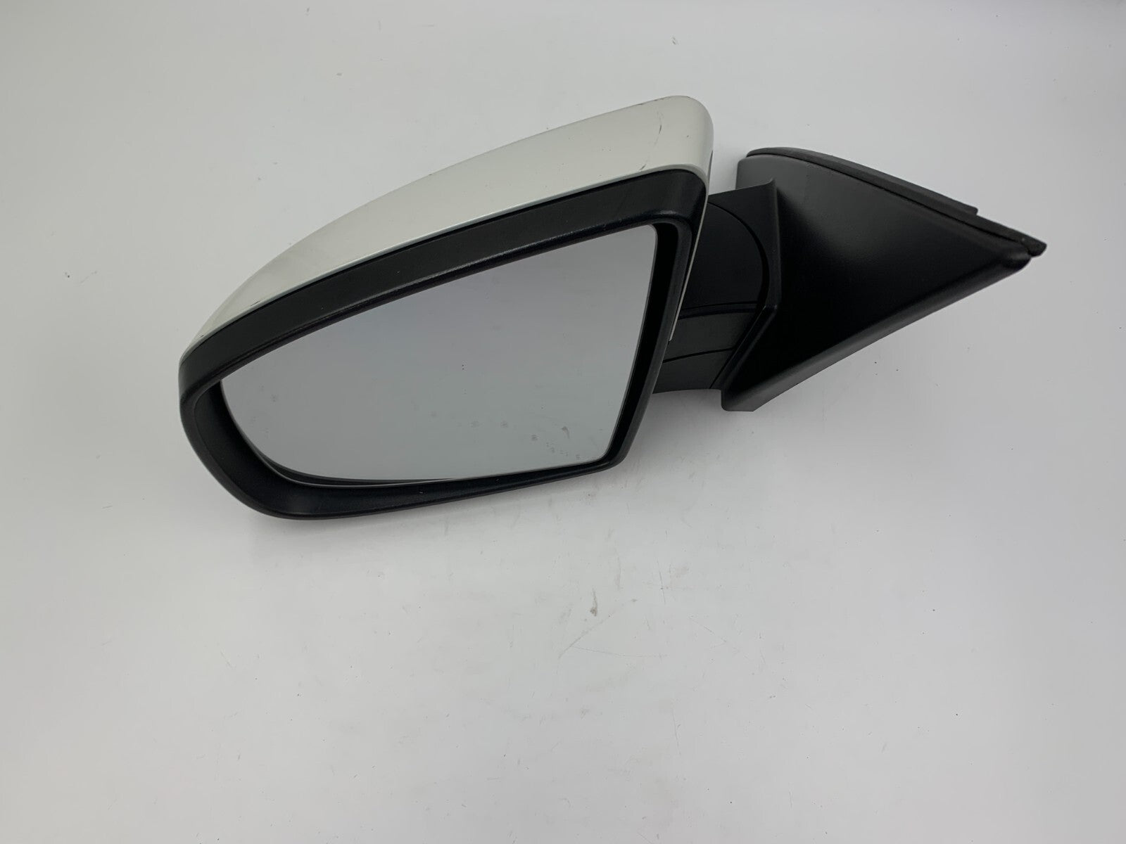 2011-2013 BMW X5 Driver Side View Power Door Mirror White OEM B03B24003