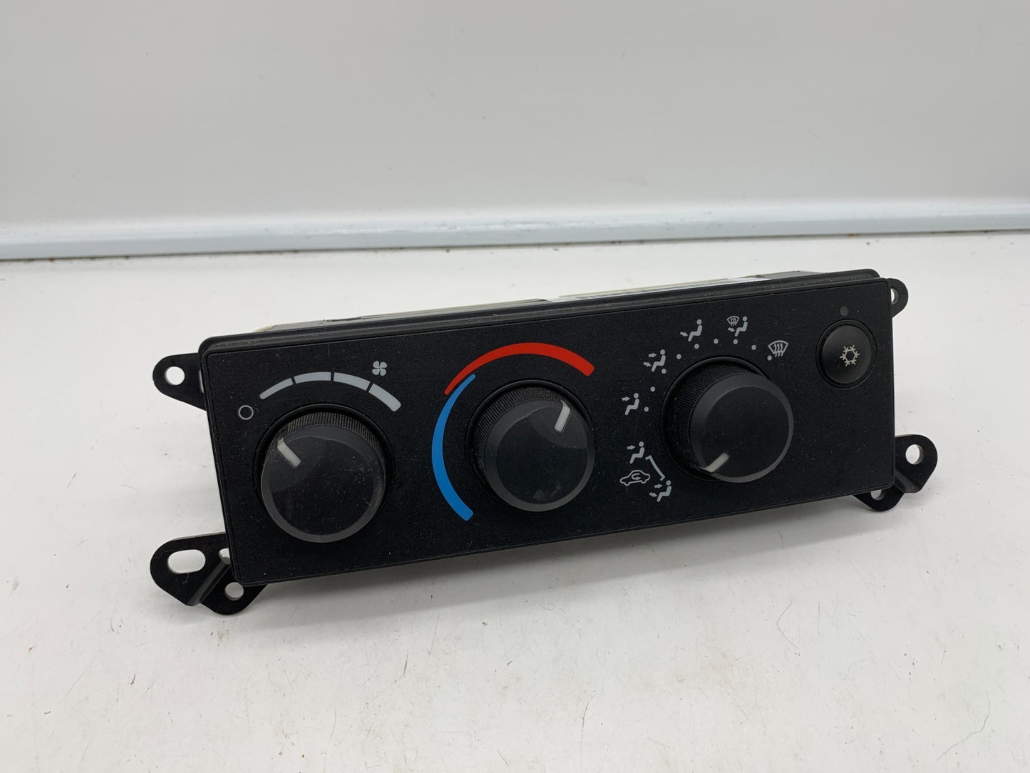 2008-2011 Dodge Dakota Manual Climate Control AC Heater Unit OEM