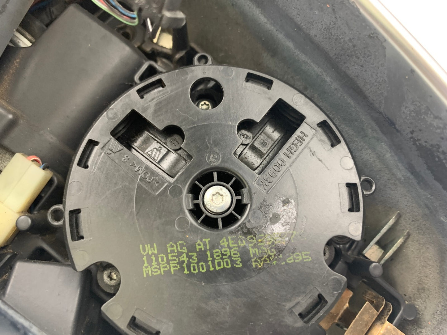 2007-2008 Audi S6 Passenger Side Power Door Mirror Silver No Mirror E04B12015