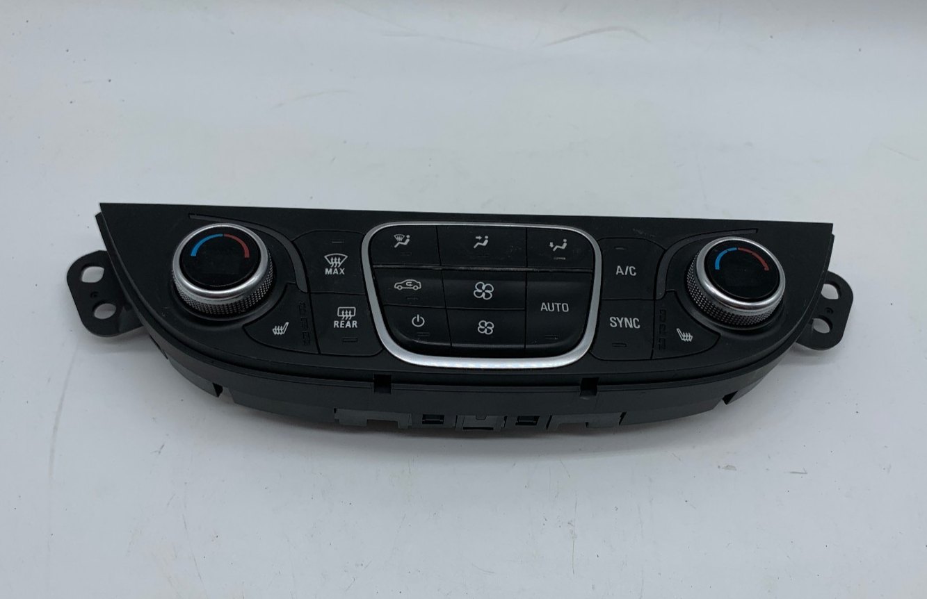 2018-2021 Chevrolet Malibu Climate Control AC Heater w/Heated Seats D03B34007