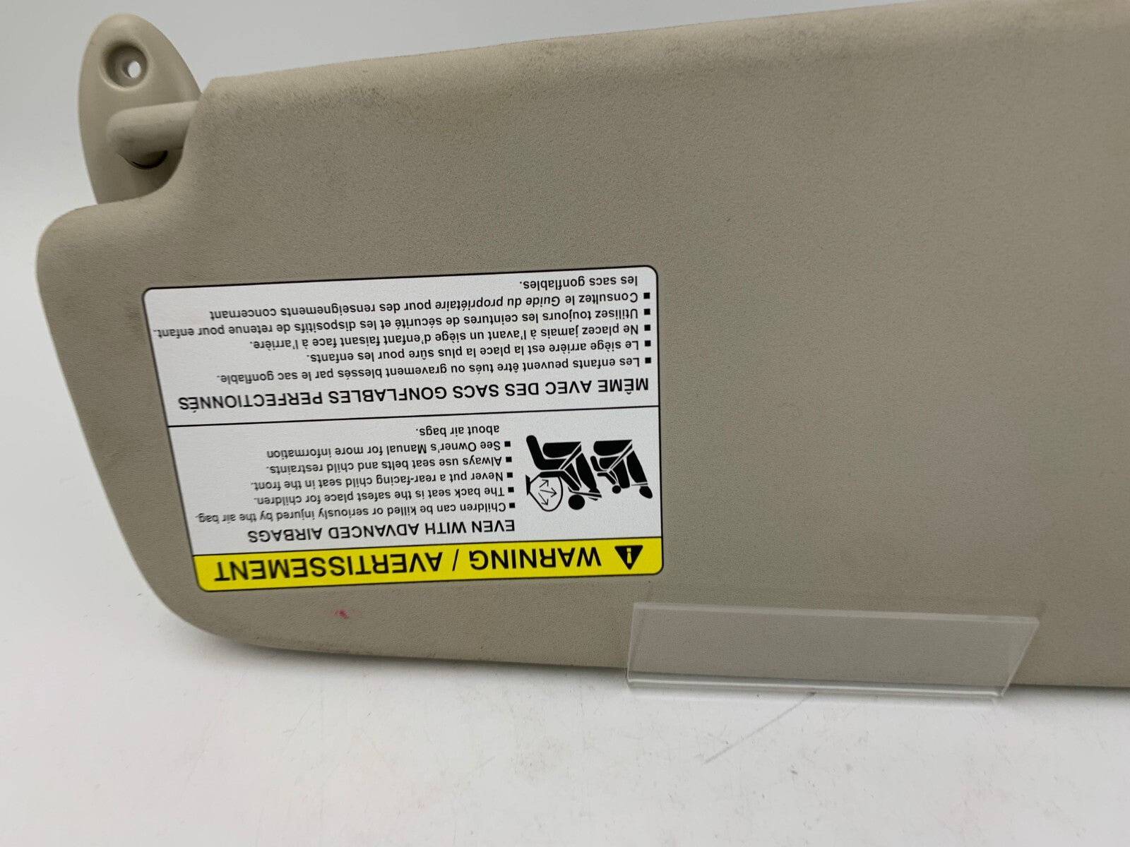 2008-2012 Land Rover LR2 Passenger Sun Visor Gray OEM D01B69008