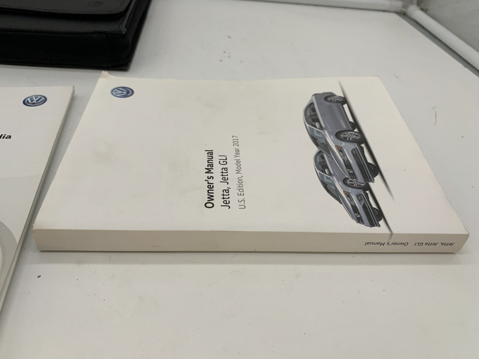 2016 Volkswagen Jetta Owners Manual Set with Case OEM A03B42008