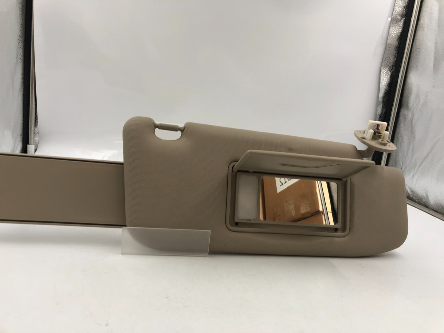 2010-2013 Suzuki Kizashi Passenger Sun Visor Sand Illuminated OEM A01B53045