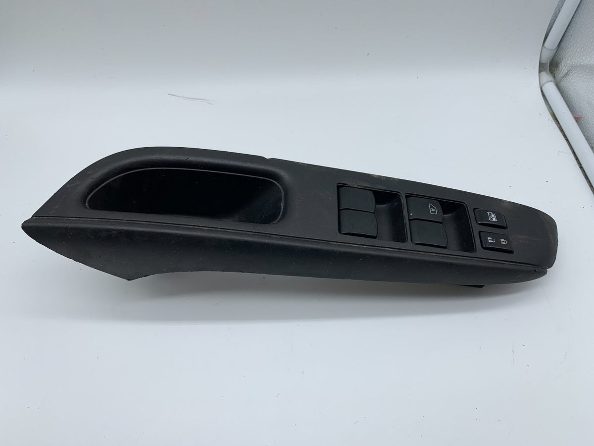 2012-2019 Nissan Versa Master Power Window Switch OEM B03B54010