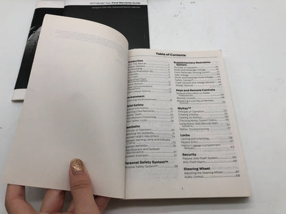 2017 Ford Fusion Owners Manual Set with Case OEM C01B53022