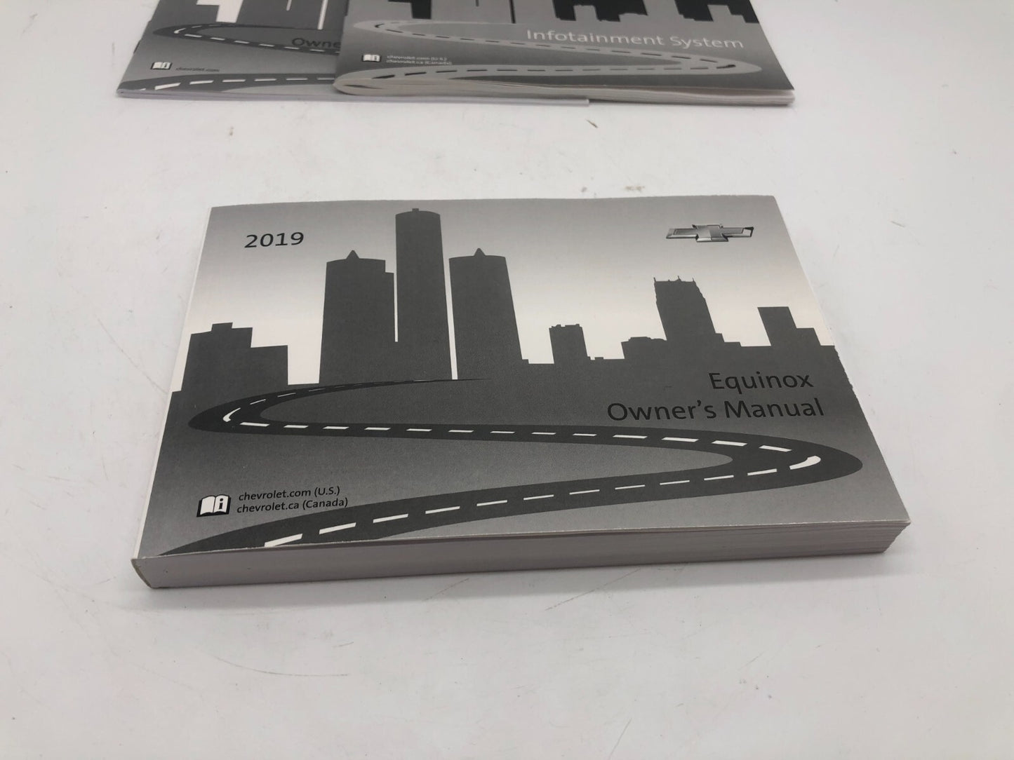 2019 Chevrolet Equinox Owners Manual Set OEM A01B41002