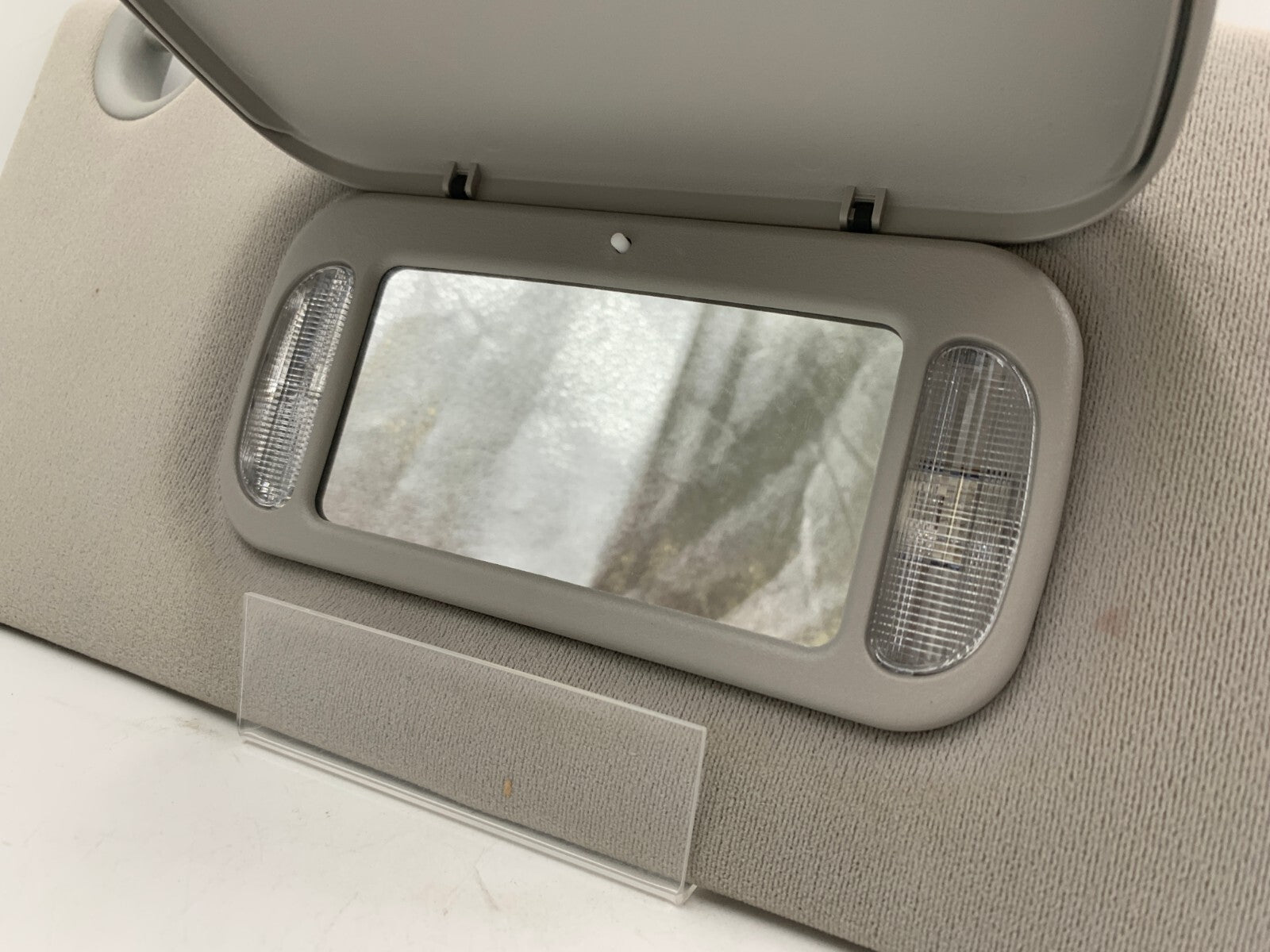 2006-2007 Cadillac DTS Passenger Sun Visor Gray Illumination OEM A01B19053