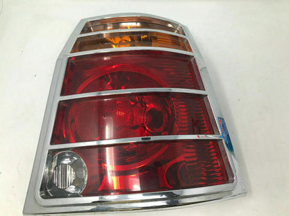 2004-2008 Chrysler Pacifica Passenger Side Tail Light Taillight OEM B01B53001