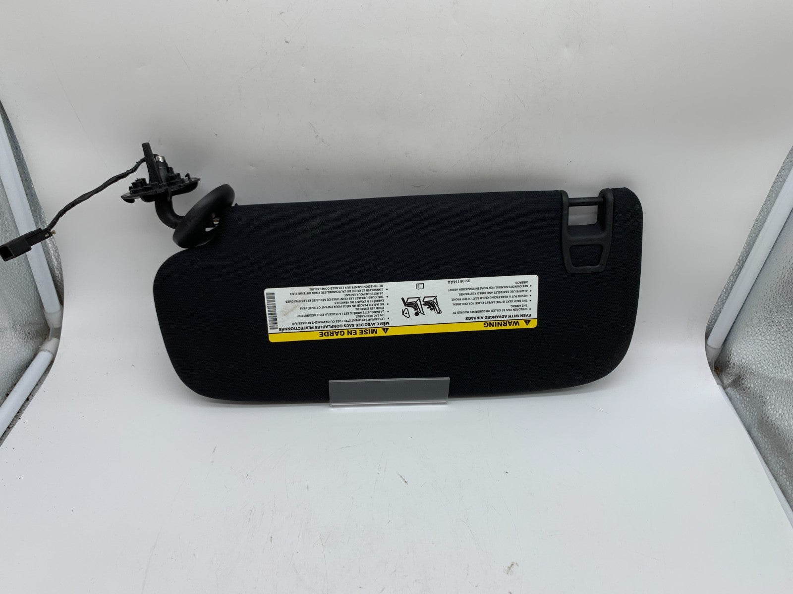 2014-2022 Jeep Grand Cherokee Passenger Sun Visor Black Illuminated B01B32001