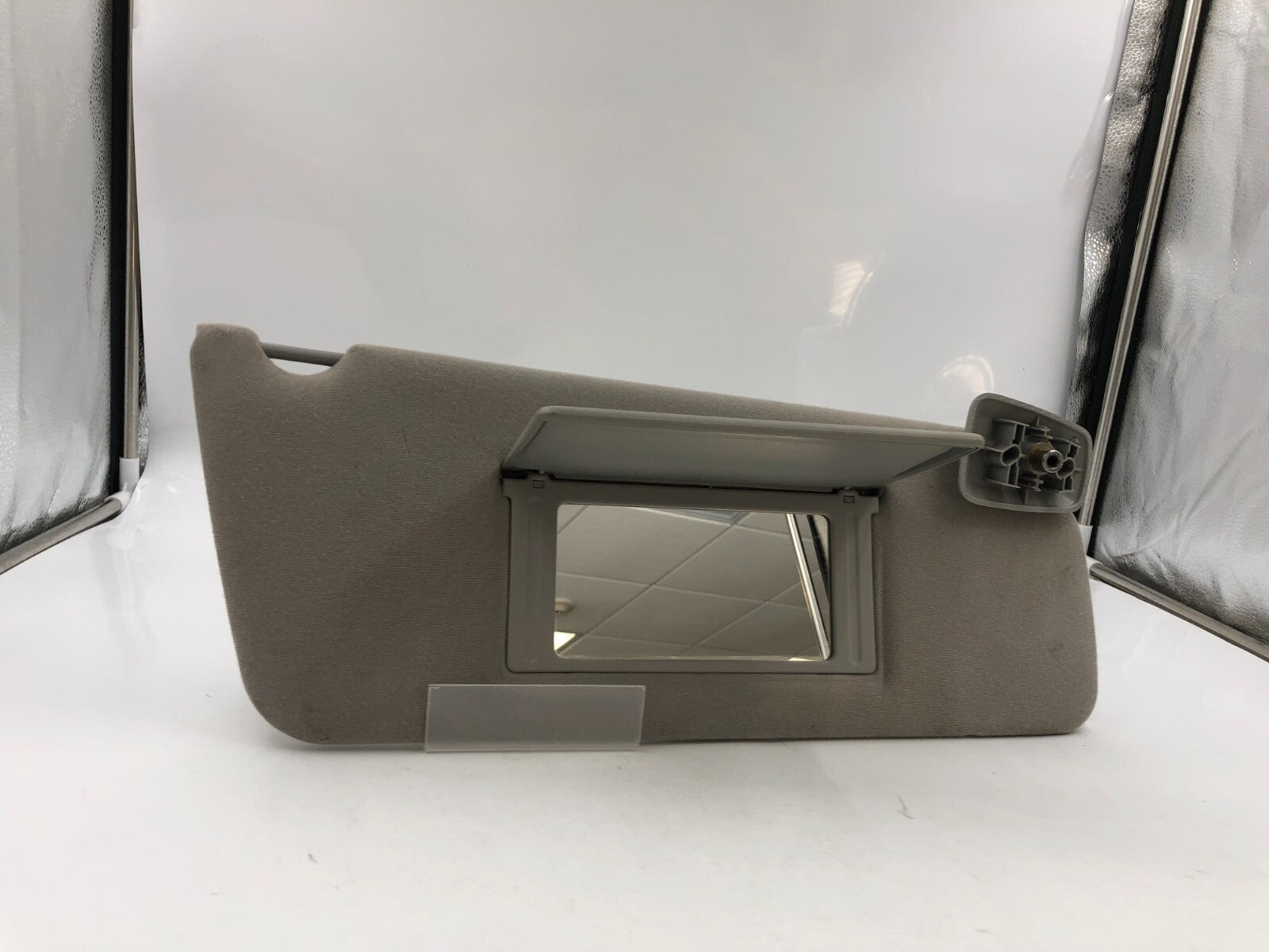 2004-2008 Ford F-150 Passenger Sun Visor Gray OEM D03B48035
