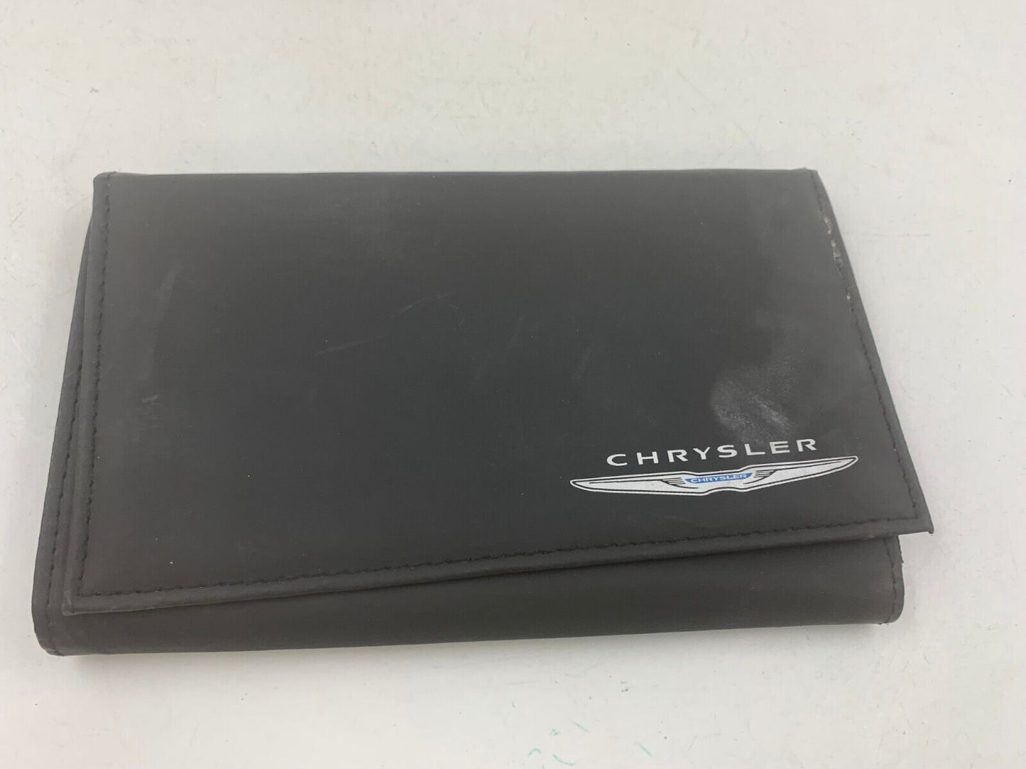 2015 Chrysler 200 Owners Manual Set with Case OEM E03B58011
