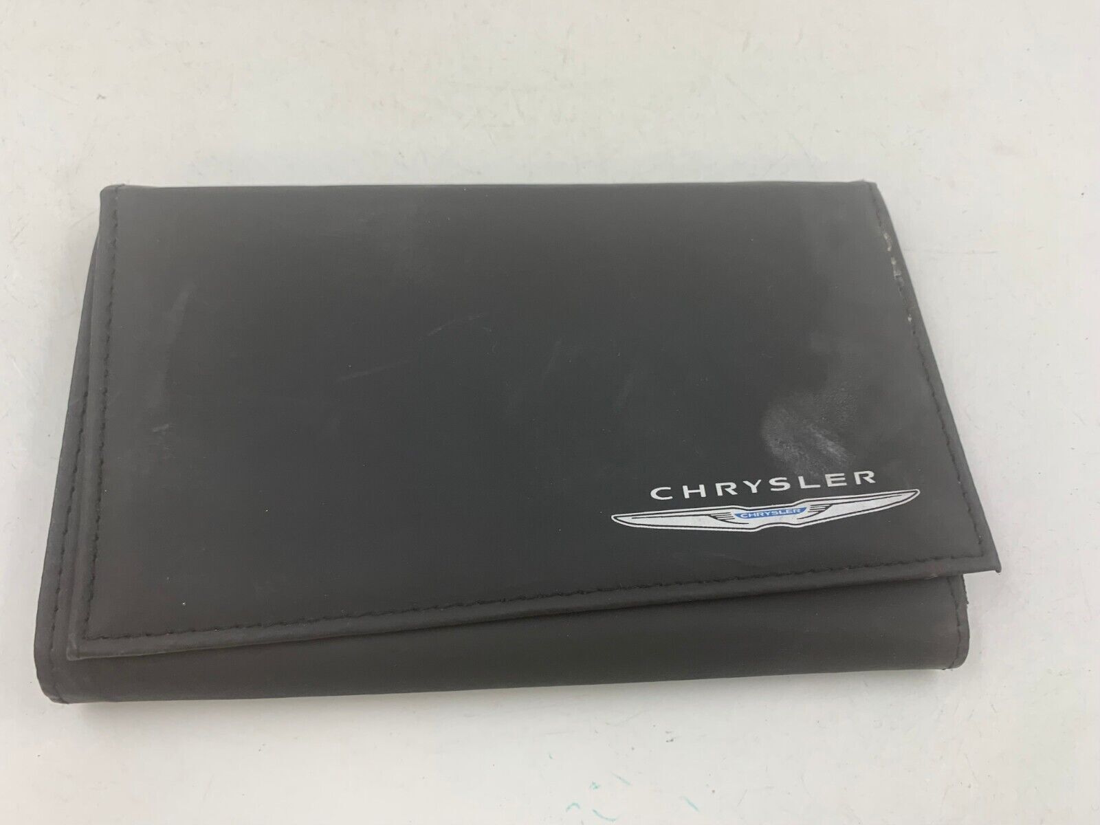 2015 Chrysler 200 Owners Manual Set with Case OEM E03B58011