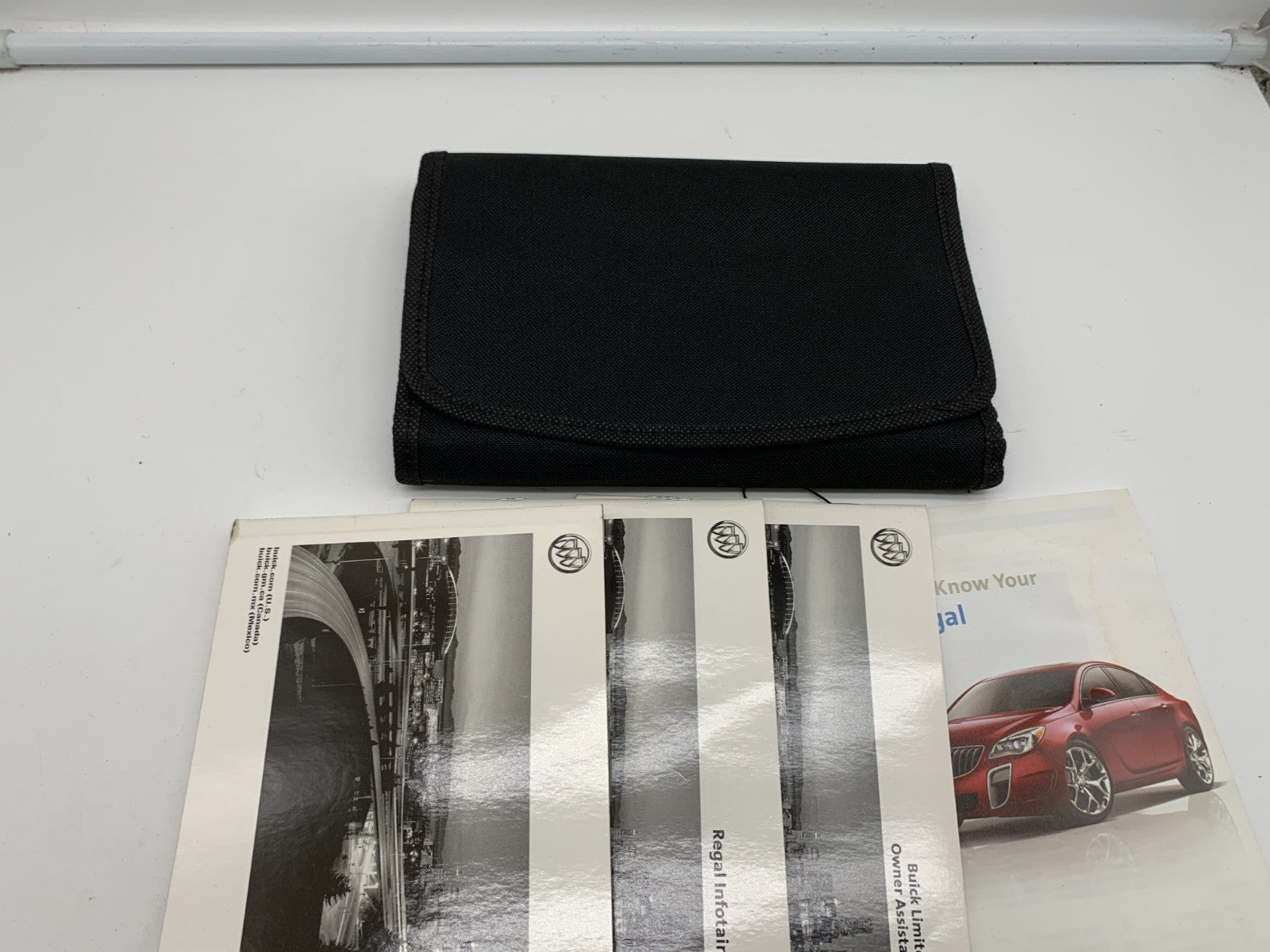 2014 Buick Regal Owners Manual Set with Case OEM B04B25015