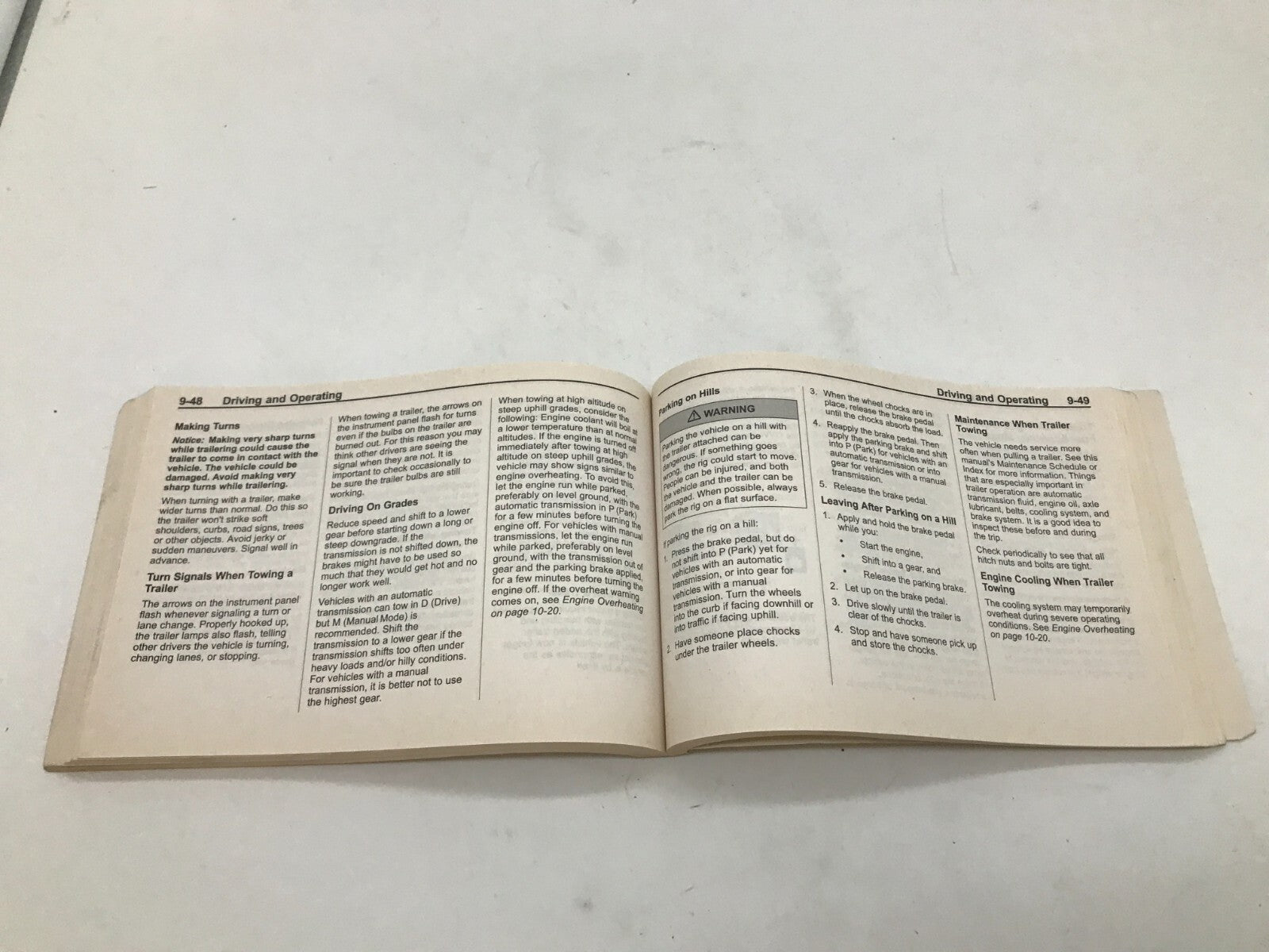 2011 Chevrolet Cruze Owners Manual OEM C04B22027