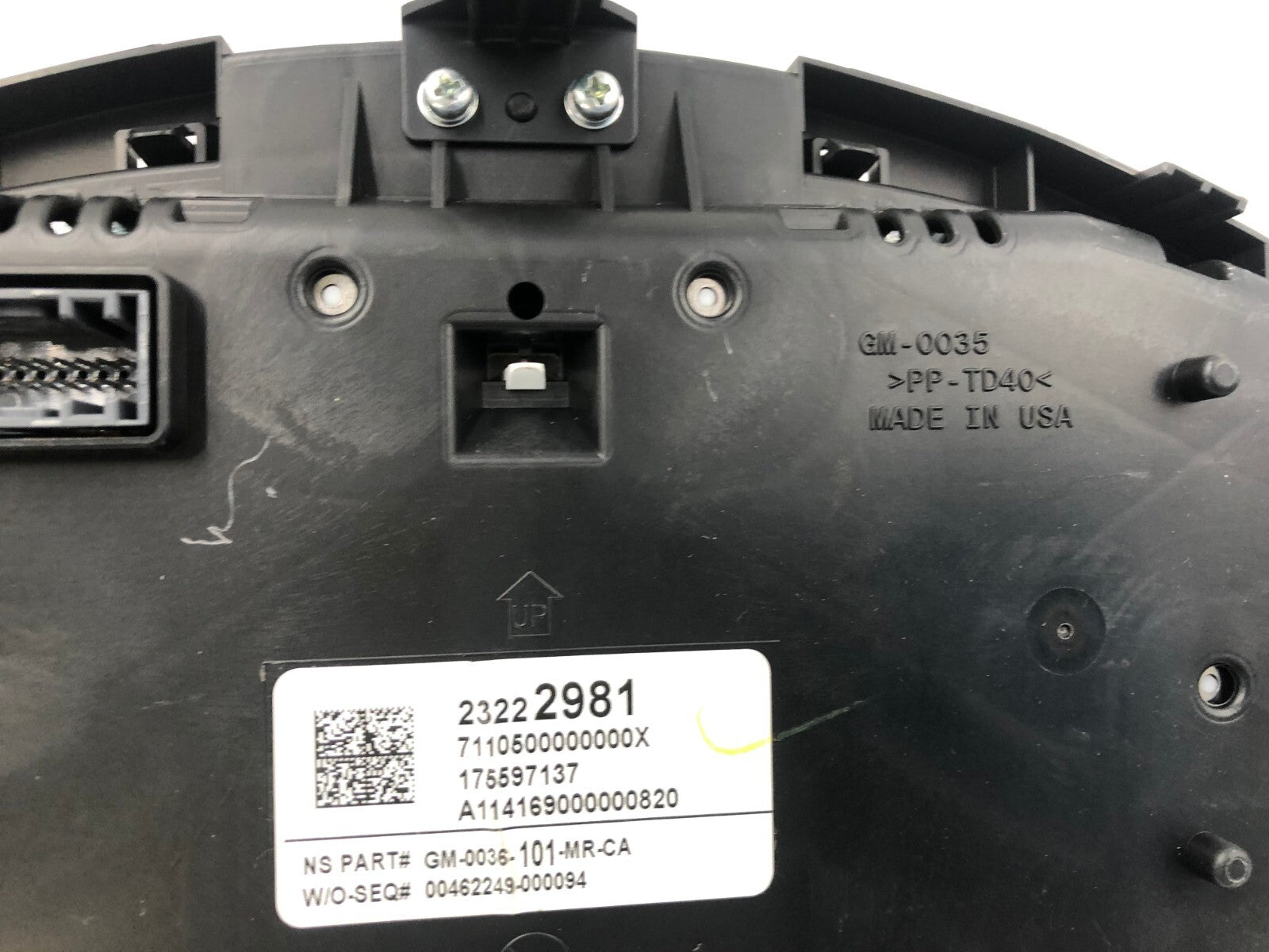 2015 Buick Regal Speedometer Instrument Cluster 12231 Miles OEM D04B10035