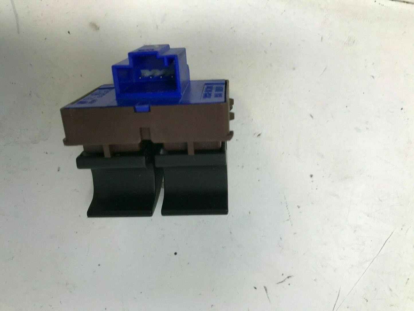 2009-2011 Volkswagen CC Master Power Window Switch OEM C02B13004