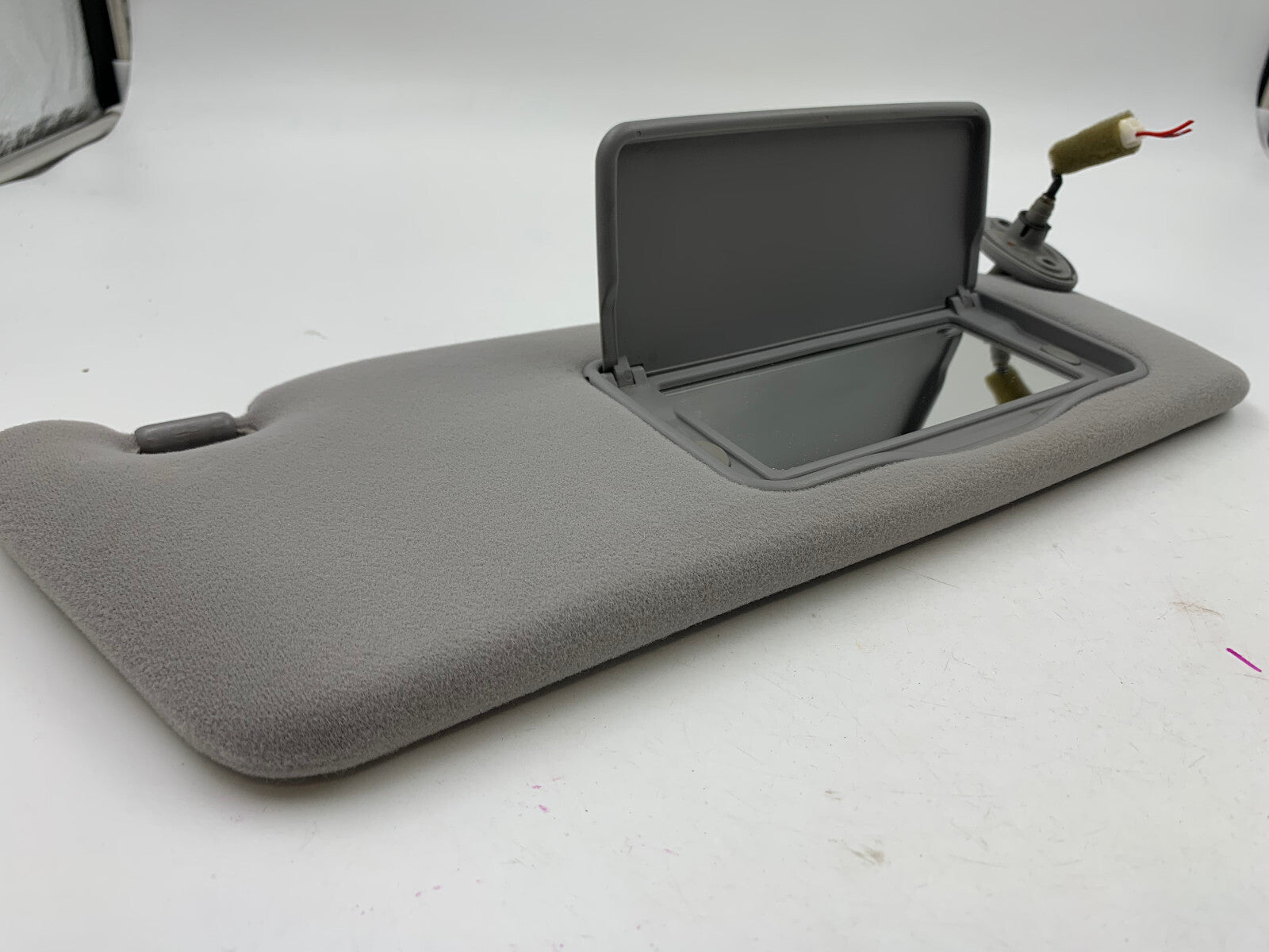 2005-2006 Lexus ES330 Passenger Sun Visor Gray Illumination B03B47065