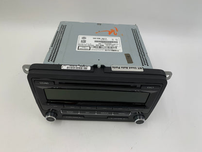 2013-2015 Volkswagen Passat AM FM CD Player Radio Receiver OEM B04B09004