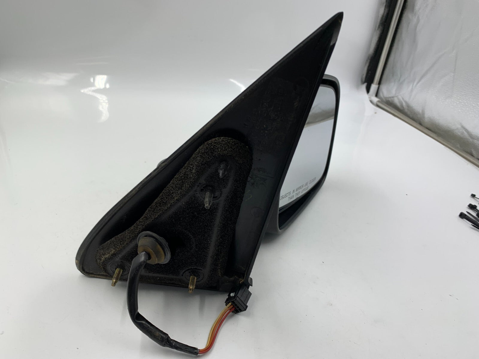 2002-2007 Jeep Liberty Passenger Side View Power Door Mirror Black OEM D04B07042
