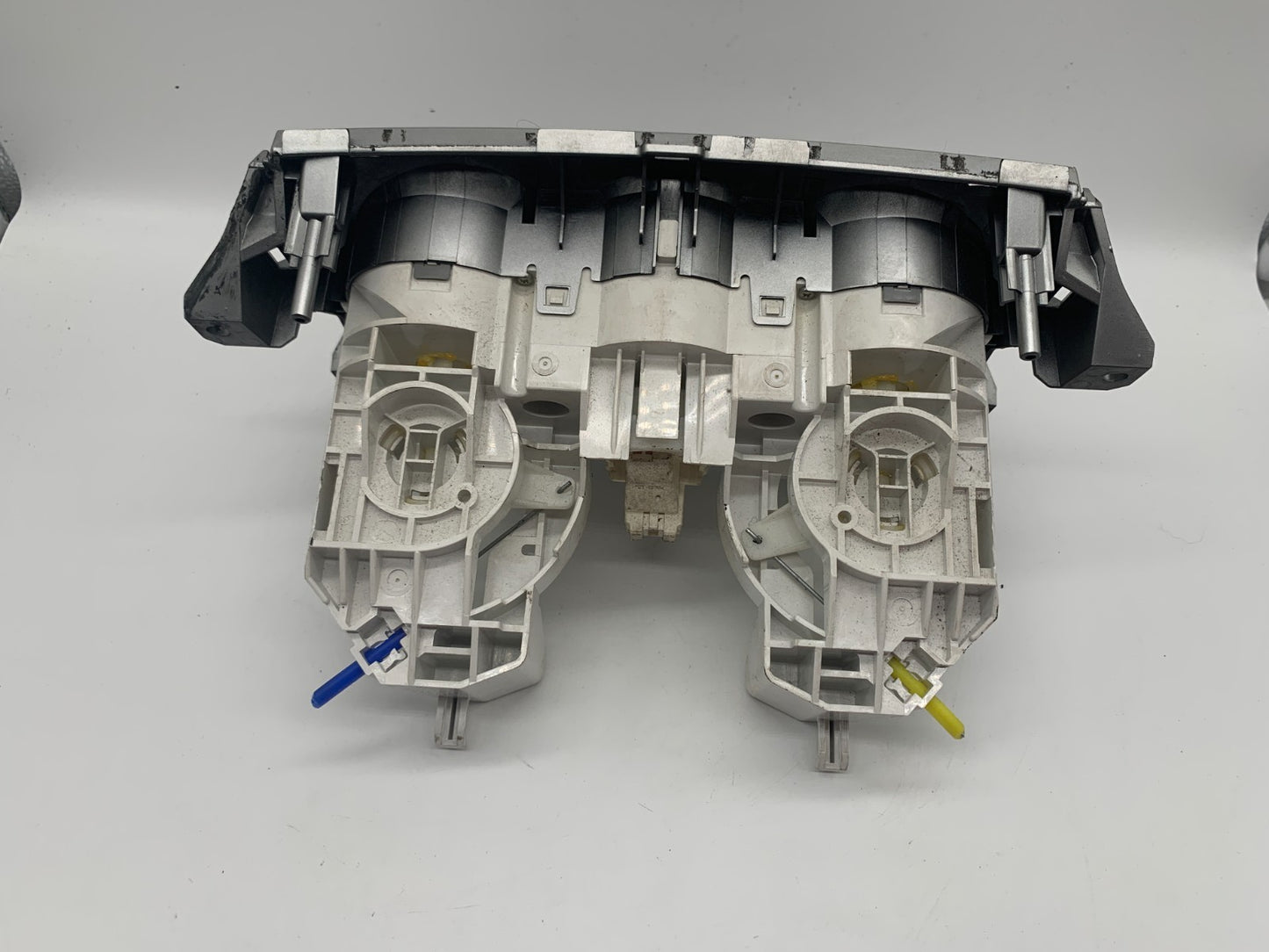 2010-2011 Mazda 3 Climate Control Manual AC Heater Unit OEM