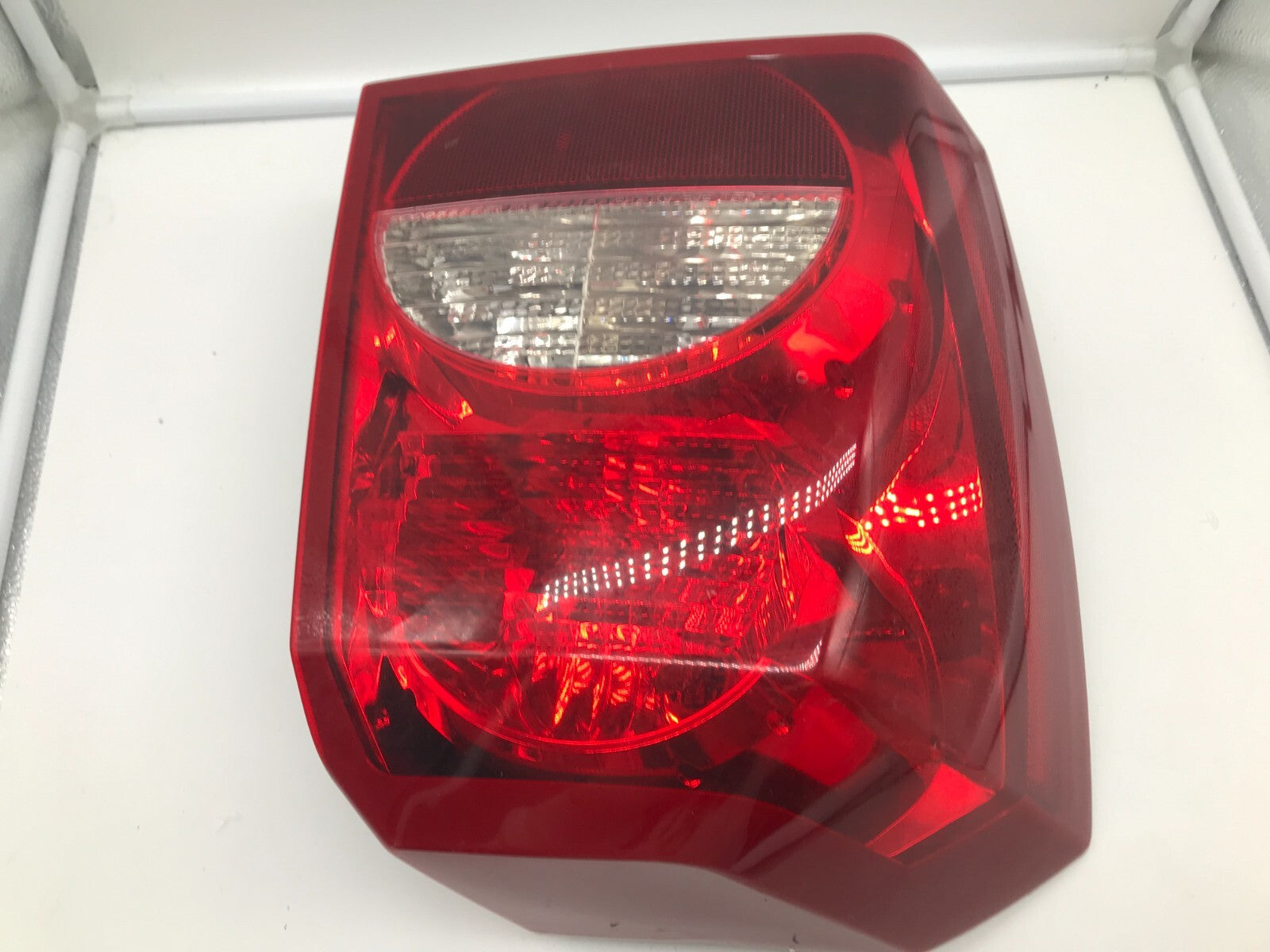2008-2012 Dodge Caliber Driver Side Tail Light Taillight OEM D01B57001