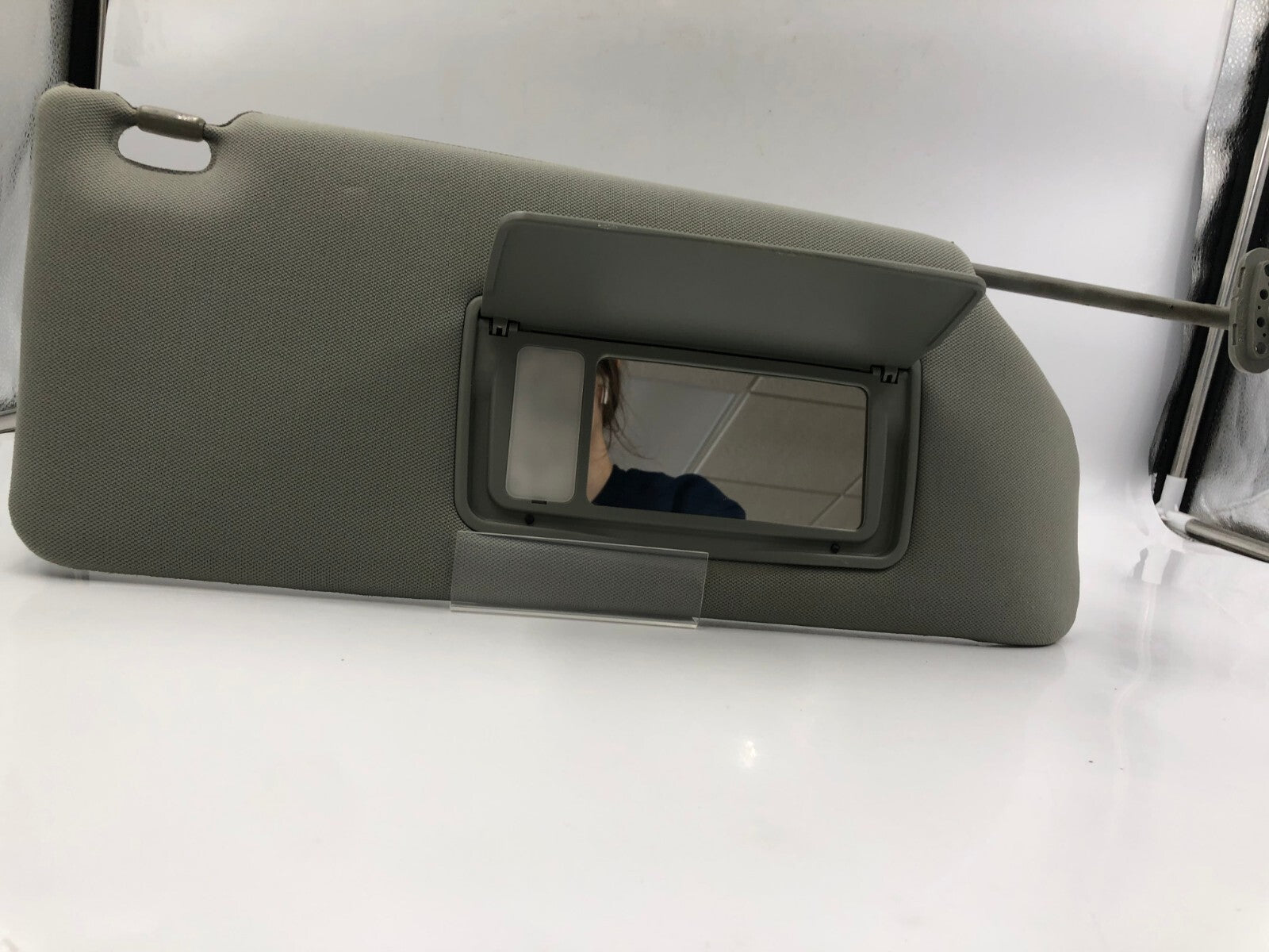 2006-2010 Honda Odyssey Passenger Sun Visor Gray Illuminated OEM B03B52081