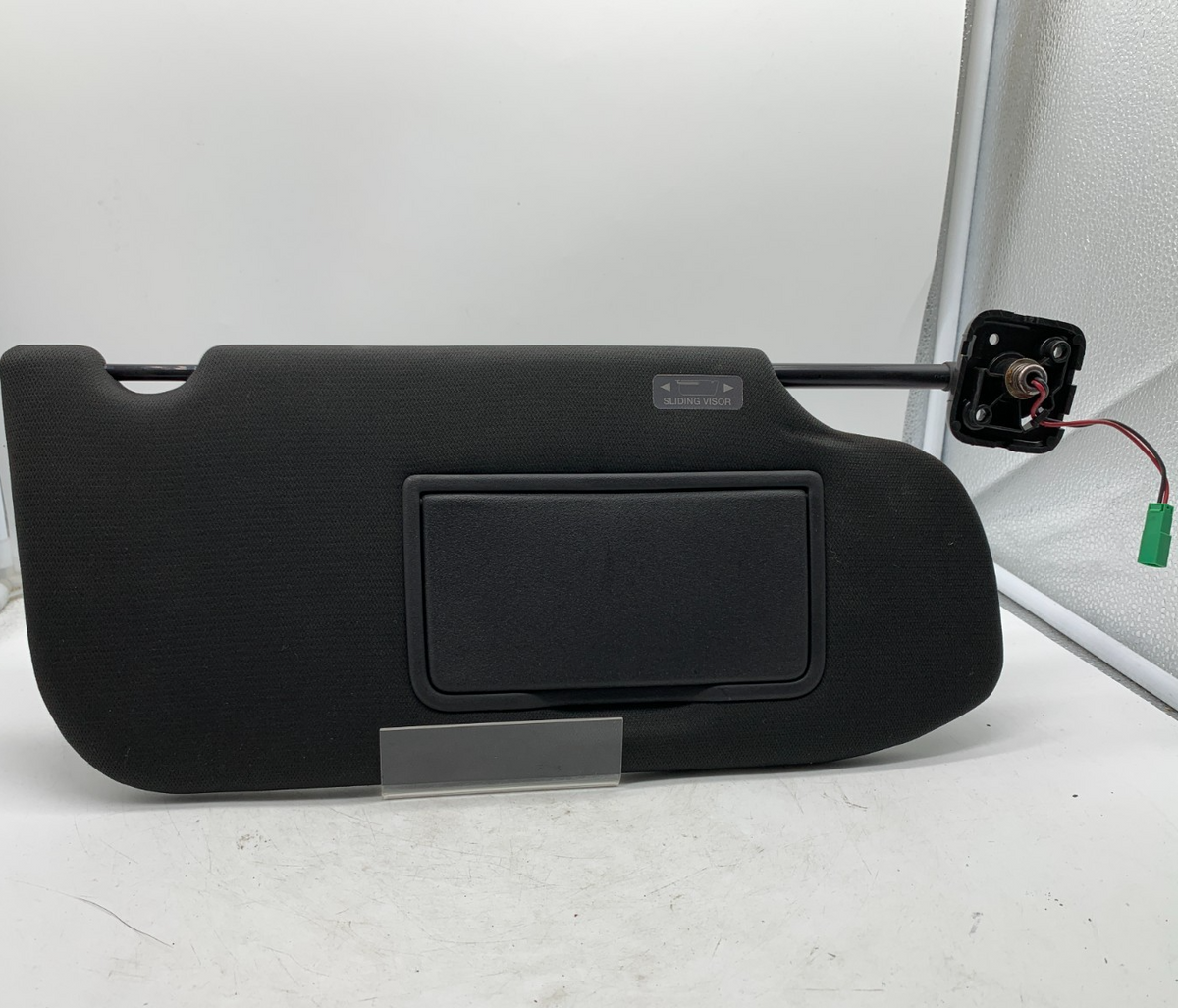 2013-2019 Ford Taurus Passenger Sun Visor Black Illuminated OEM B01B11001