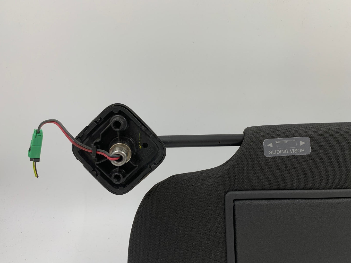 2013-2019 Ford Taurus Driver Sun Visor Illuminated Black OEM B03B41076