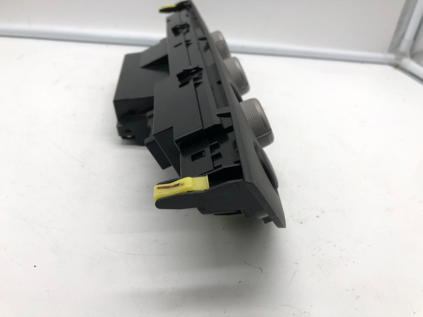 2002-2006 Toyota Camry AC Heater Climate Control Unit OEM E02B01005